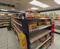 Loi's Food Store