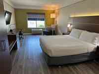 Holiday Inn Express & Suites San Dimas, an IHG Hotel