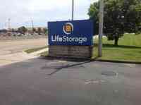 Life Storage - St Peters