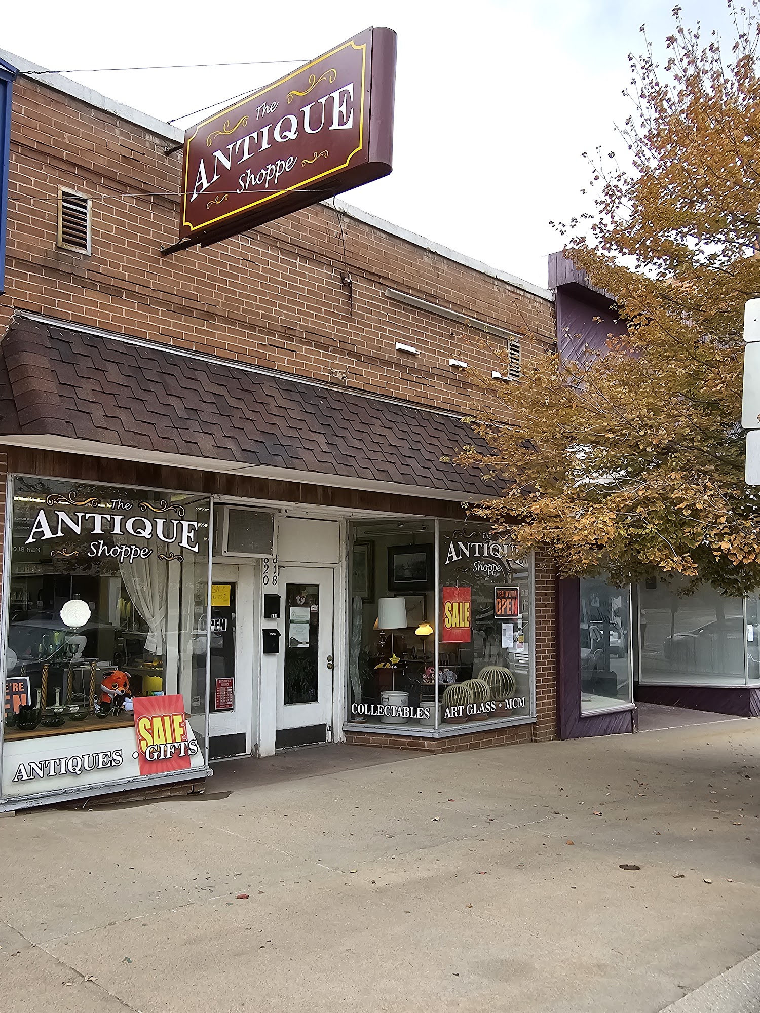 The Antique Shoppe