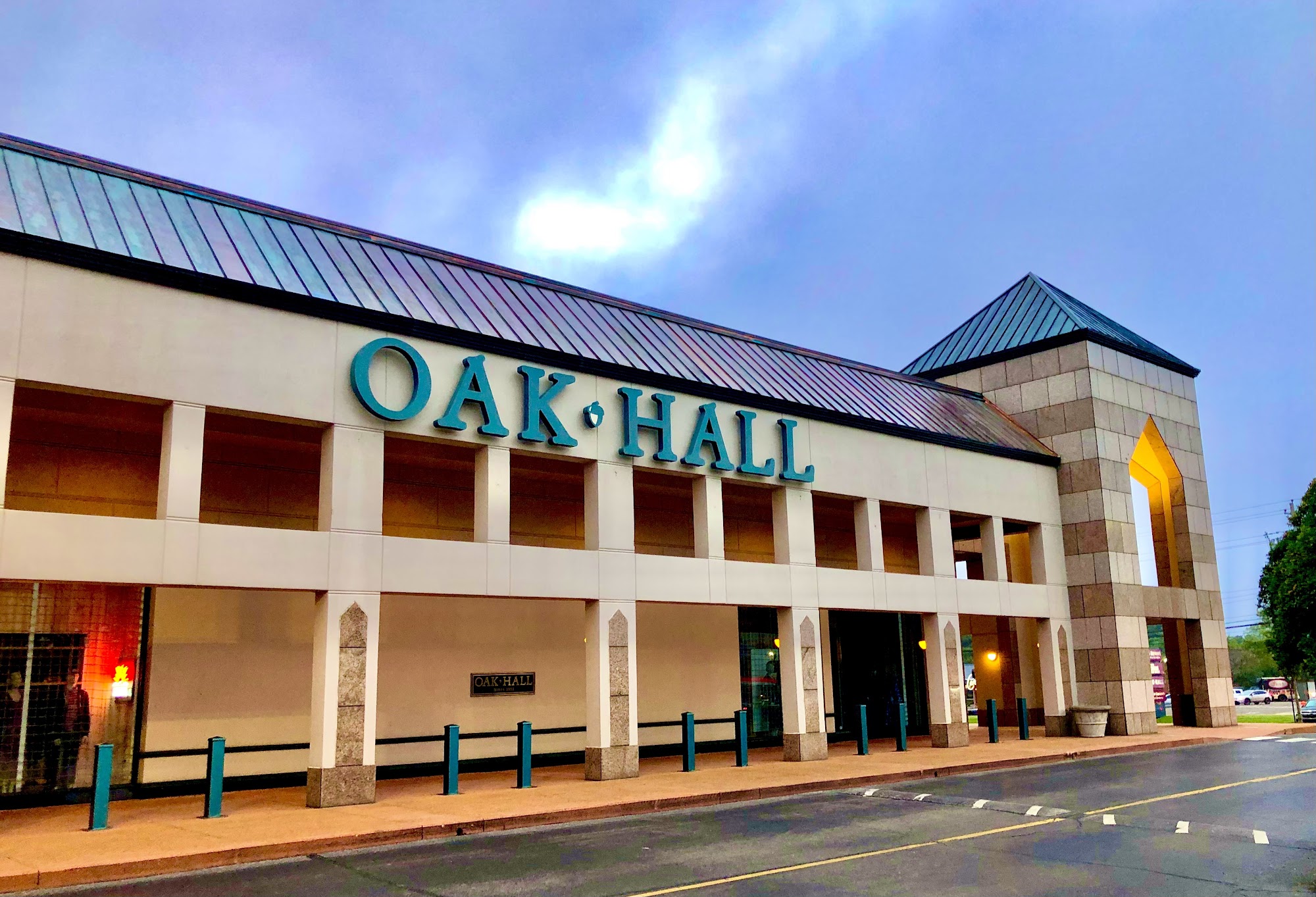 Oak Hall