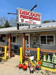 Discount Fireworks and Metal Art