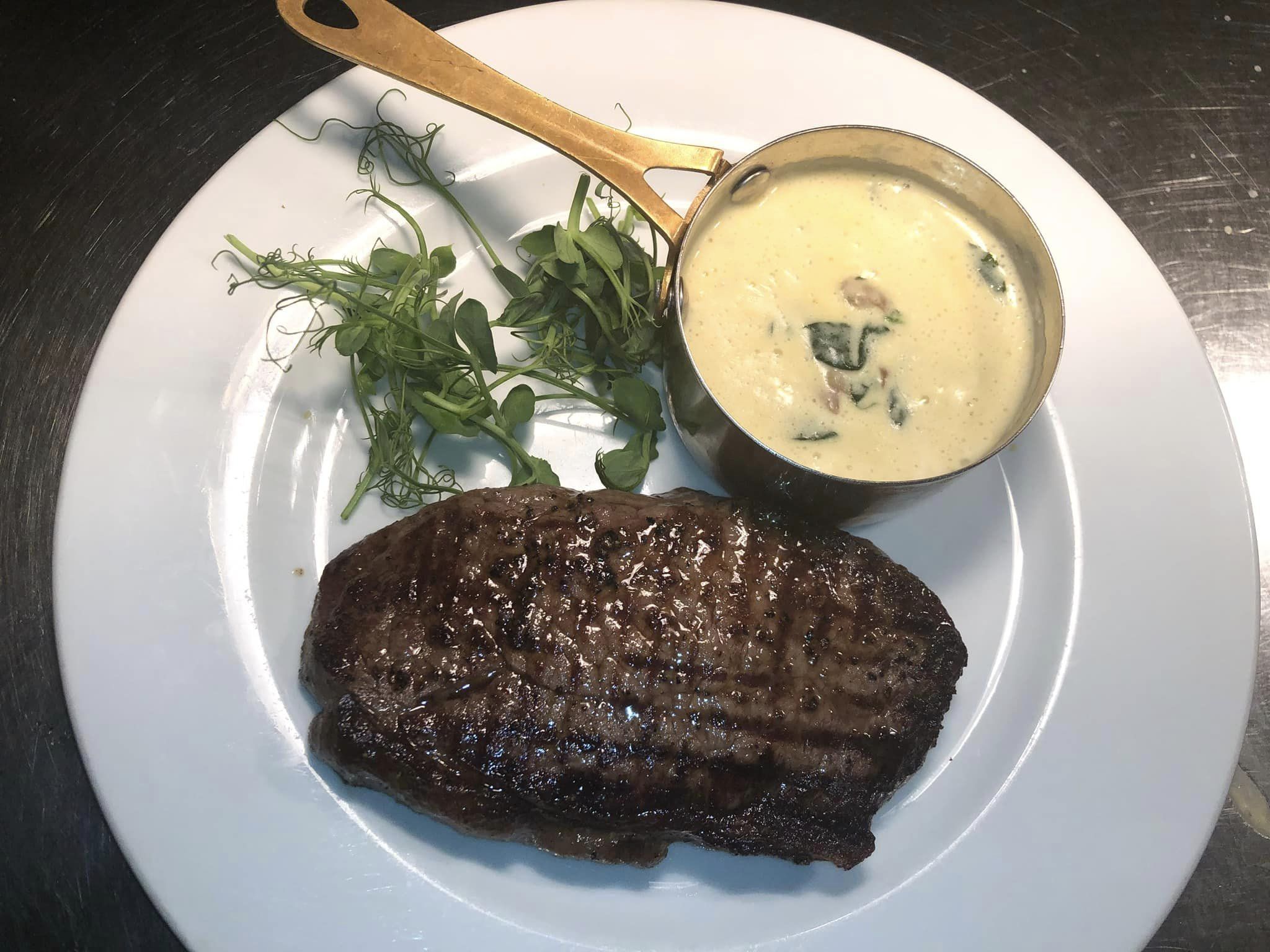 Maximo's Italian Restaurant