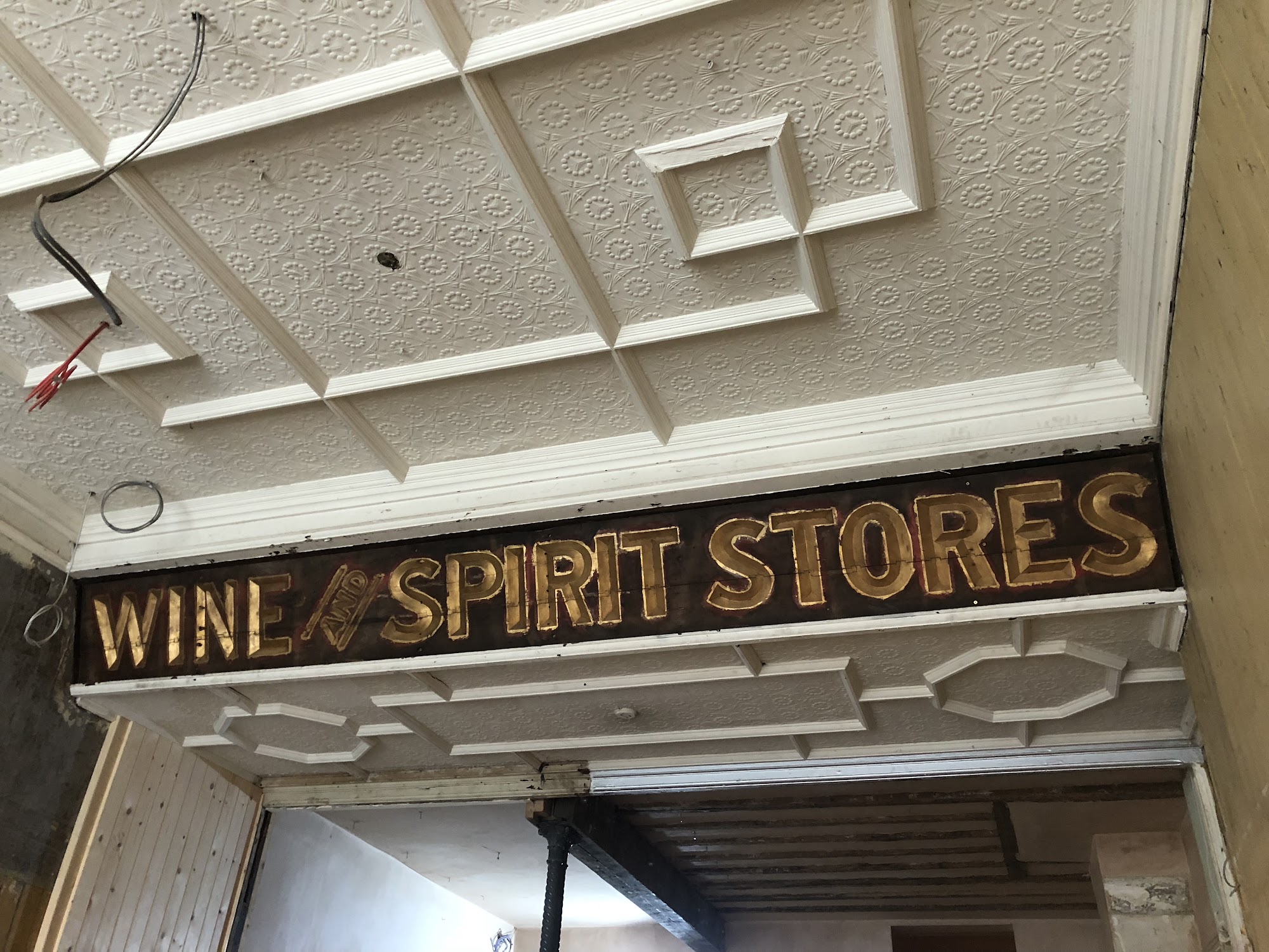 Plau Gin & Beer House