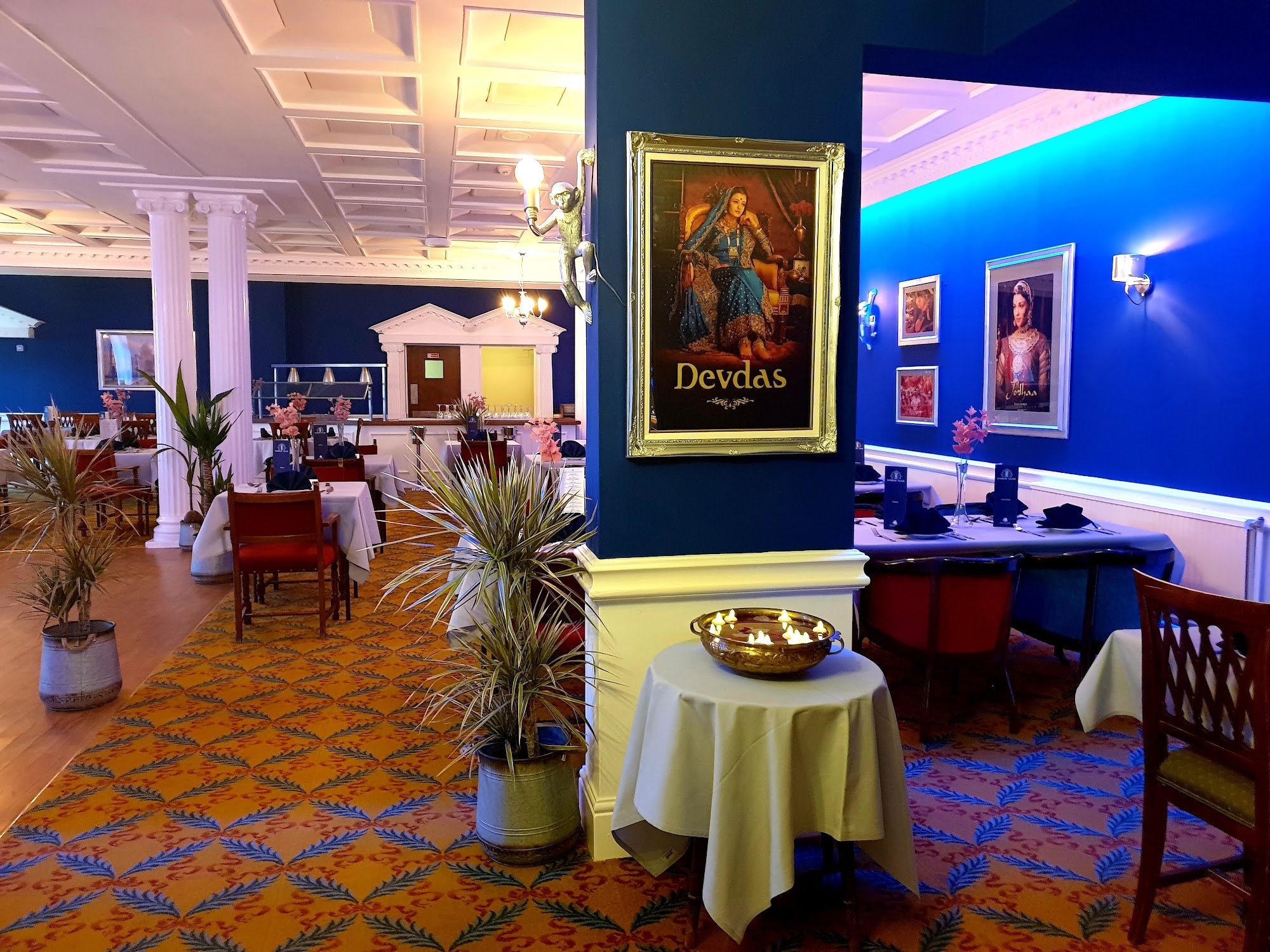 Bombay Club | Restaurant & Bar