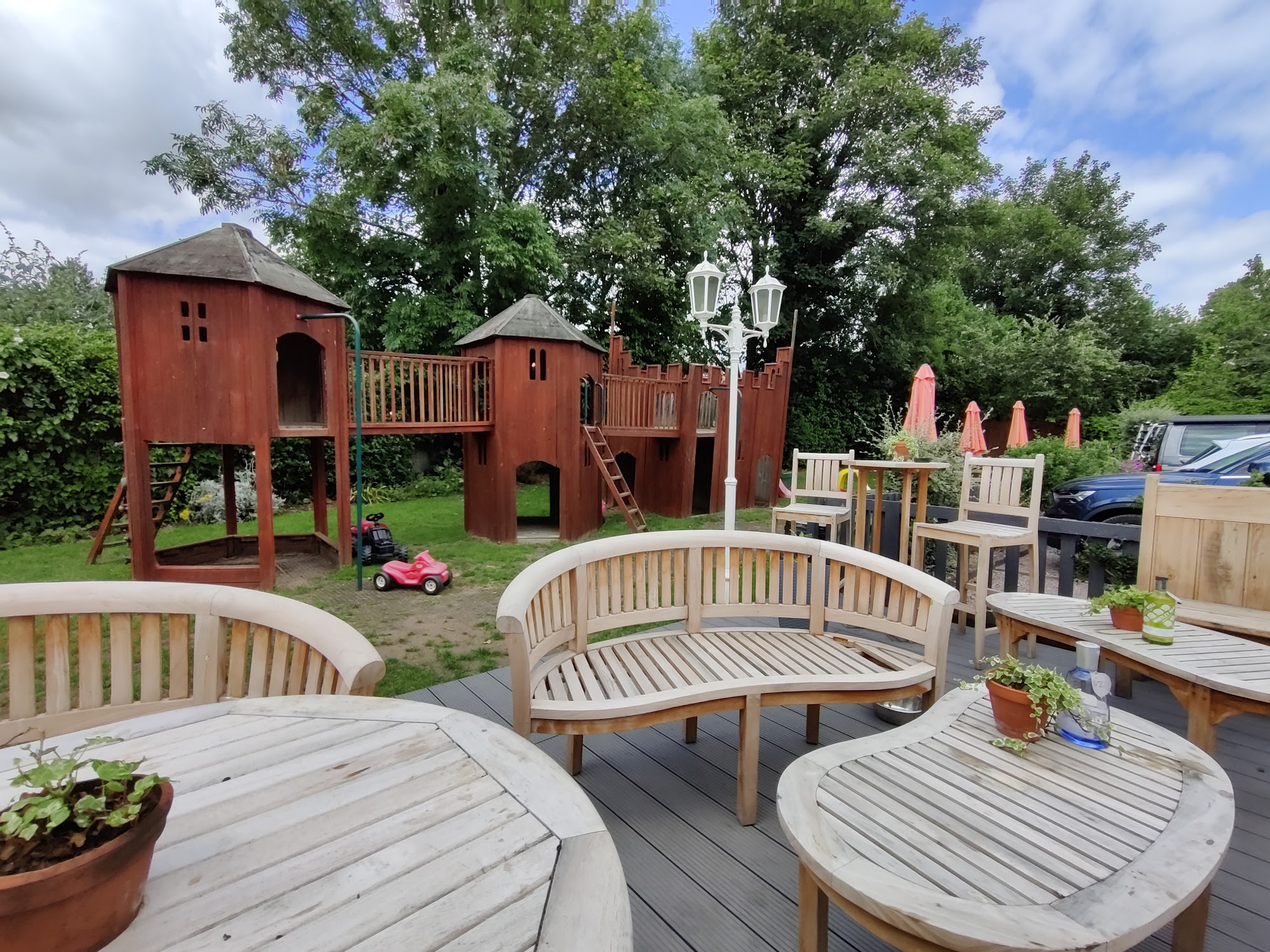 Full Moon Inn