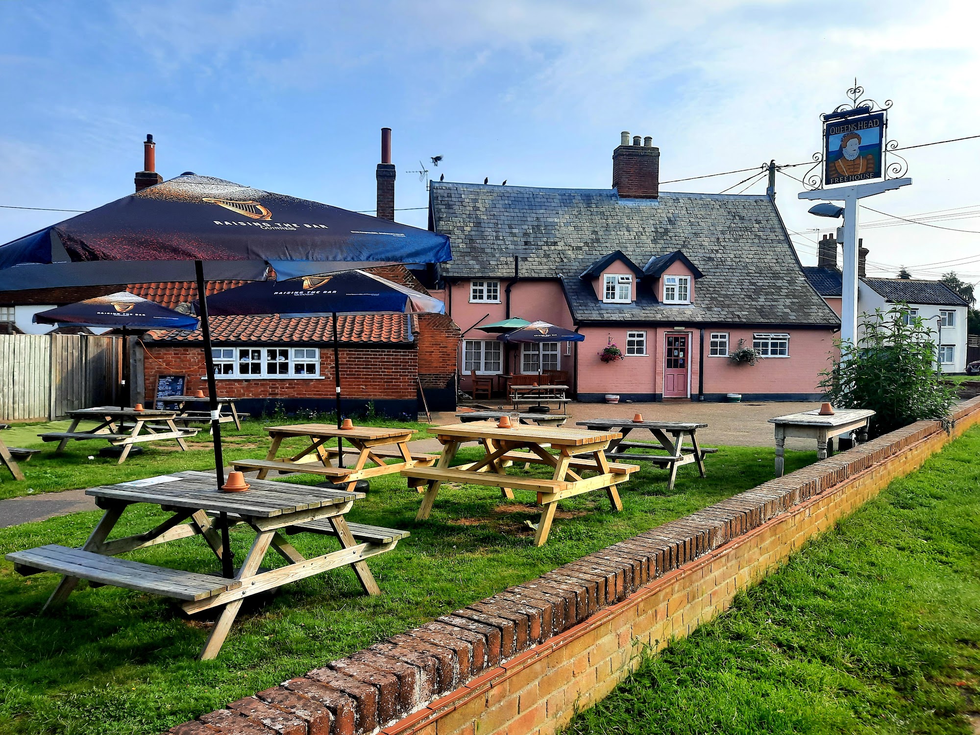 The Queens Head