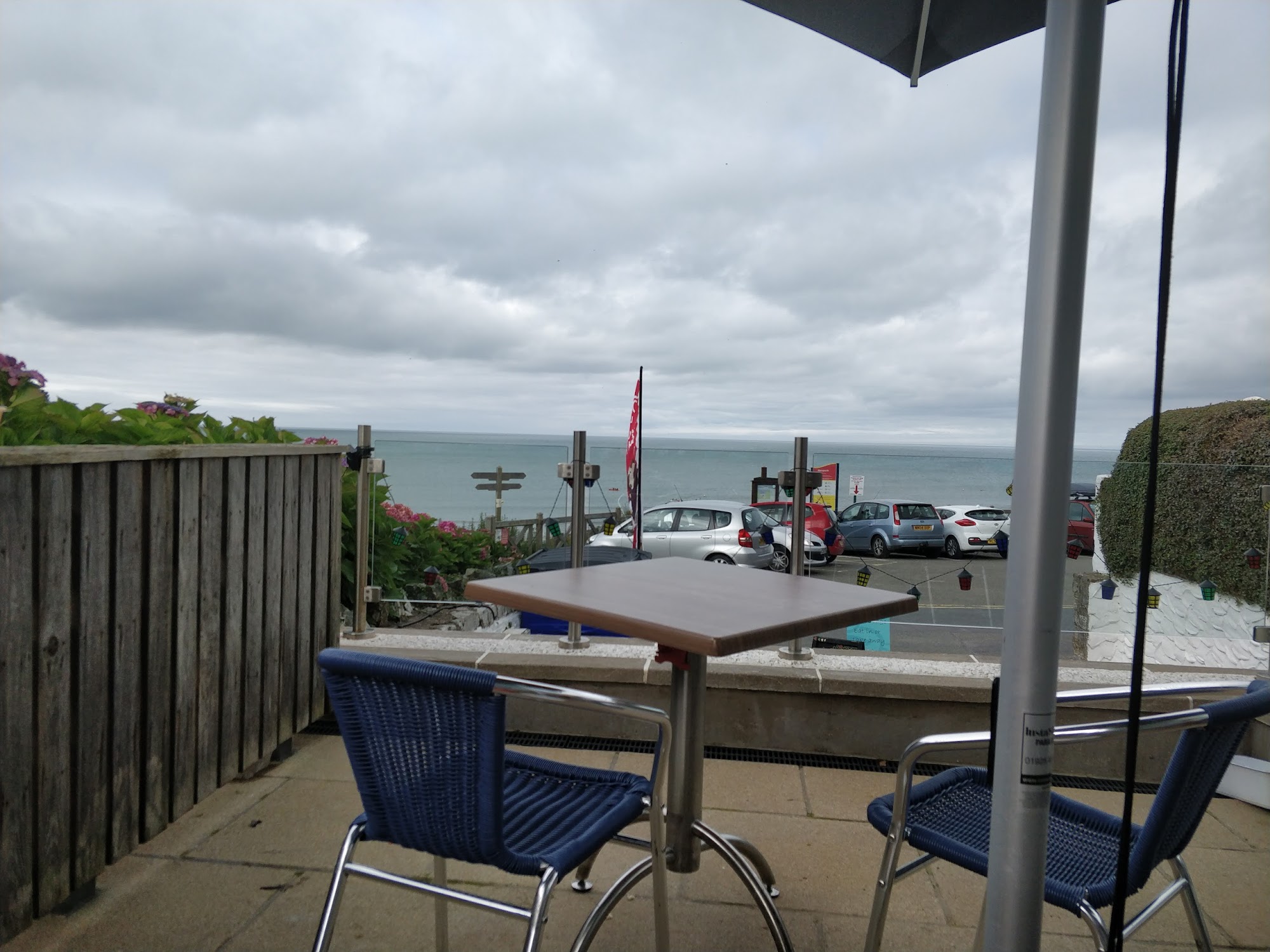 The Waters Edge Cafe