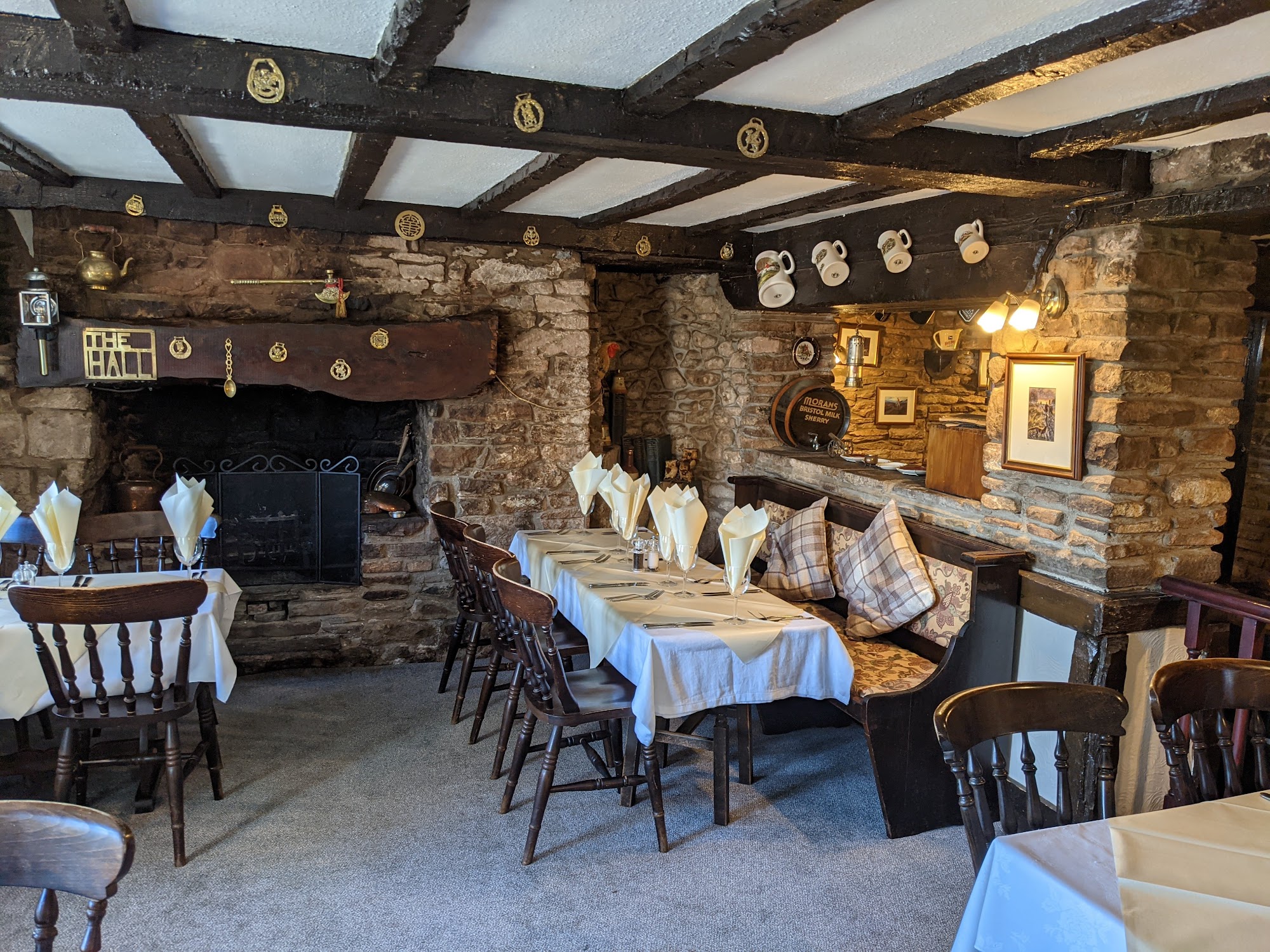 The Hall Inn Pub & Restaurant