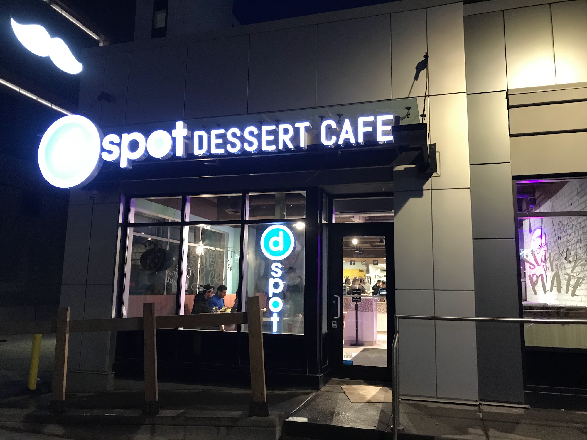 D Spot Dessert Cafe Calgary 17th Ave