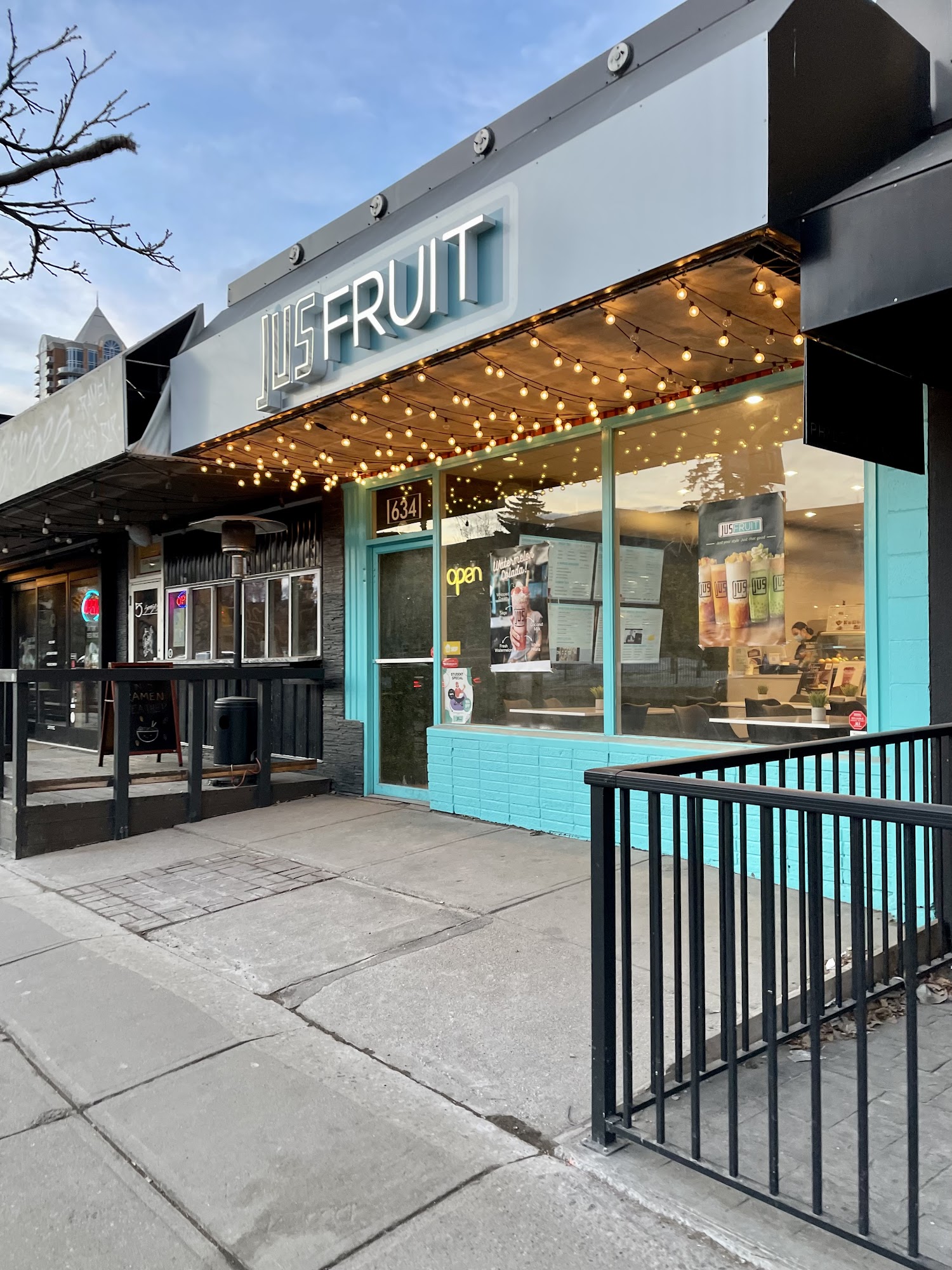 Jusfruit Uptown 17 Ave