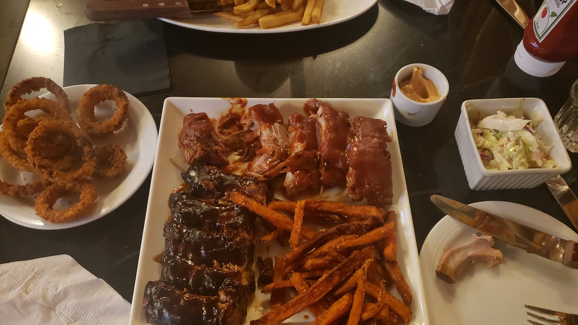 the-best-pubs-near-kananaskis-ab-2024-restaurantji