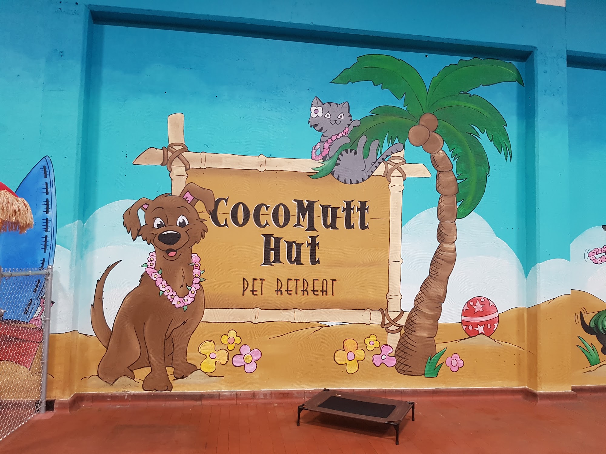 CocoMutt Hut Pet Retreat