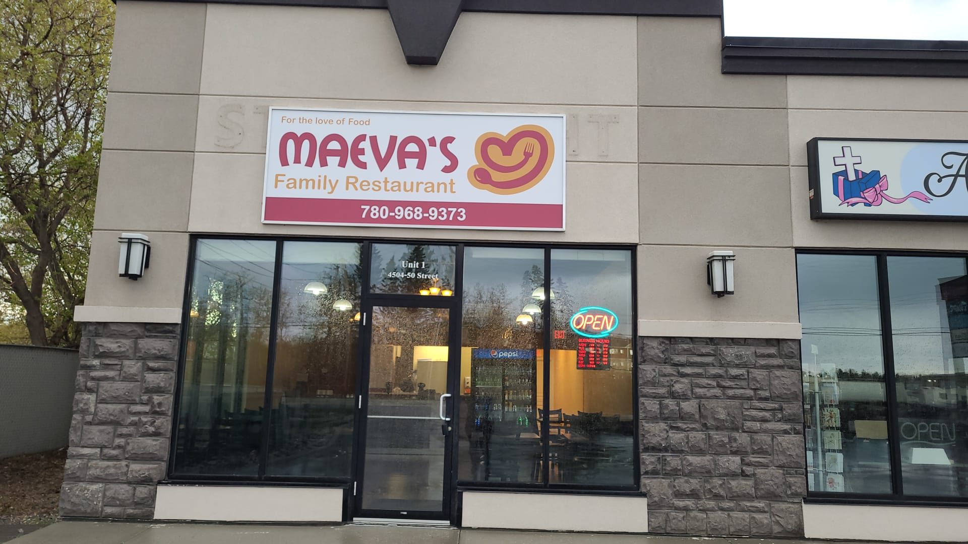 Maeva’s Family Restaurant