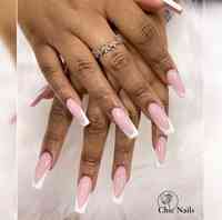 Chic Nails