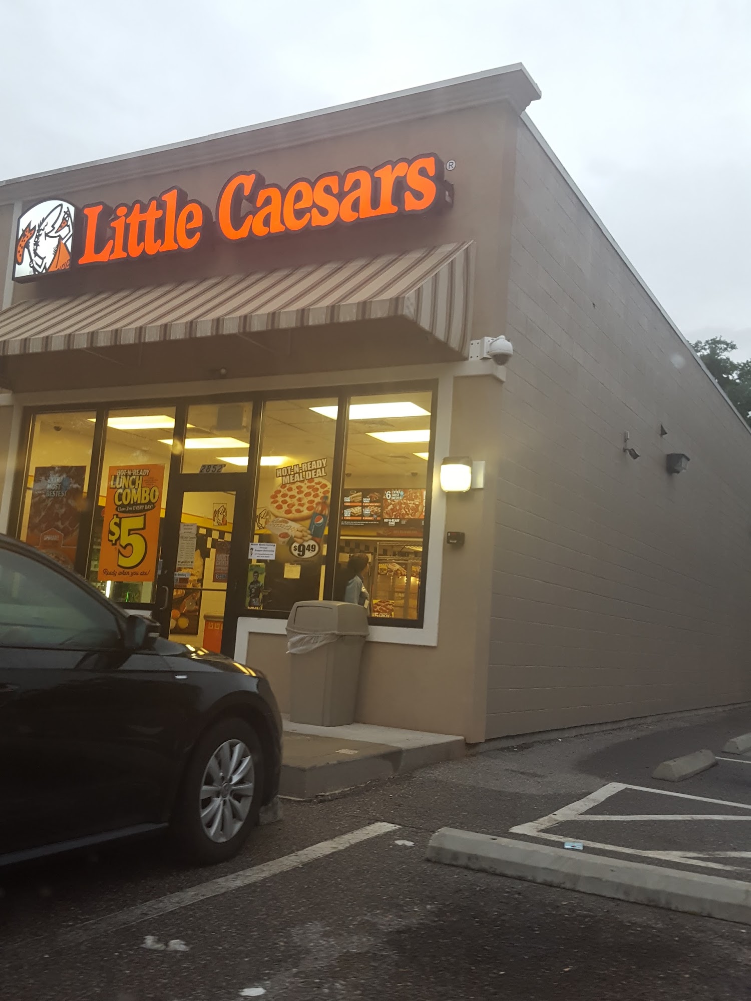 Little Caesars Pizza