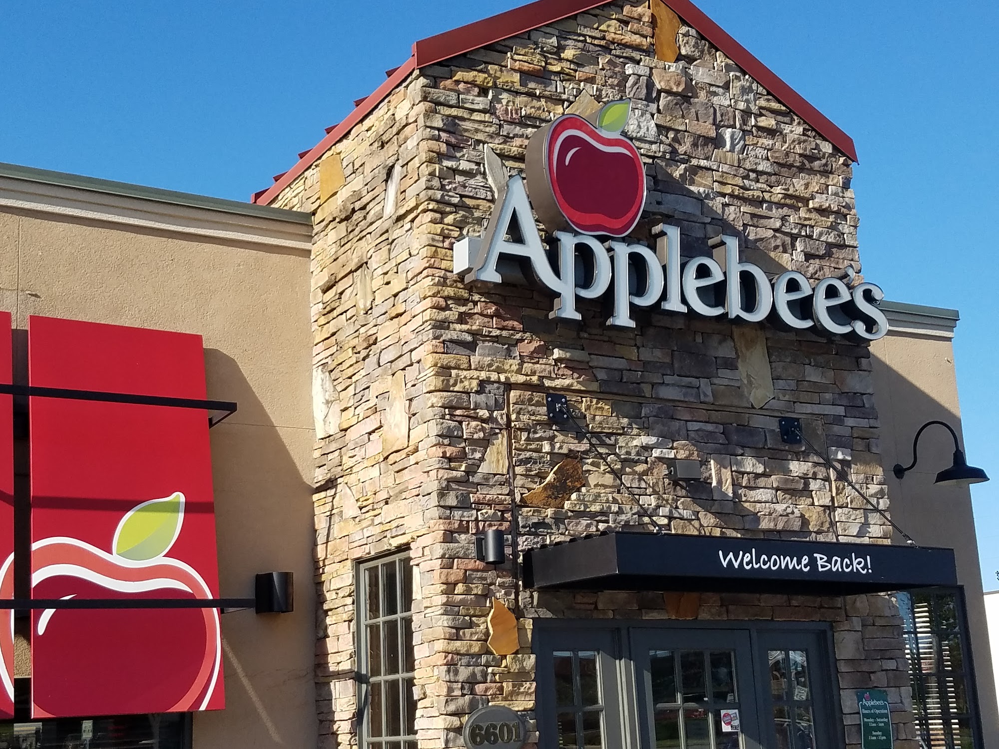 Applebee's Grill + Bar