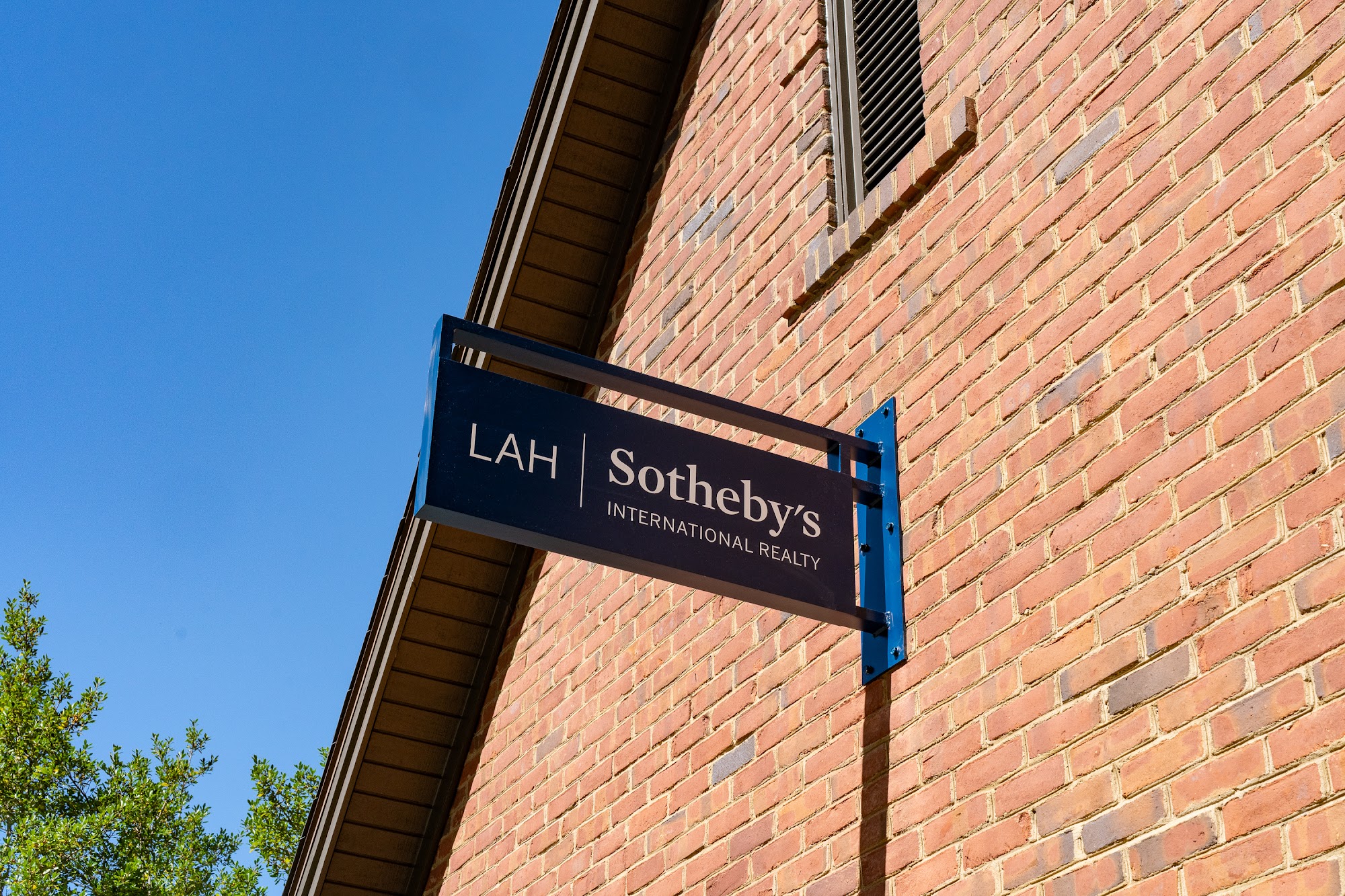 LAH Sotheby's International Realty 2850 Cahaba Rd Ste 200, Mountain Brook Alabama 35223