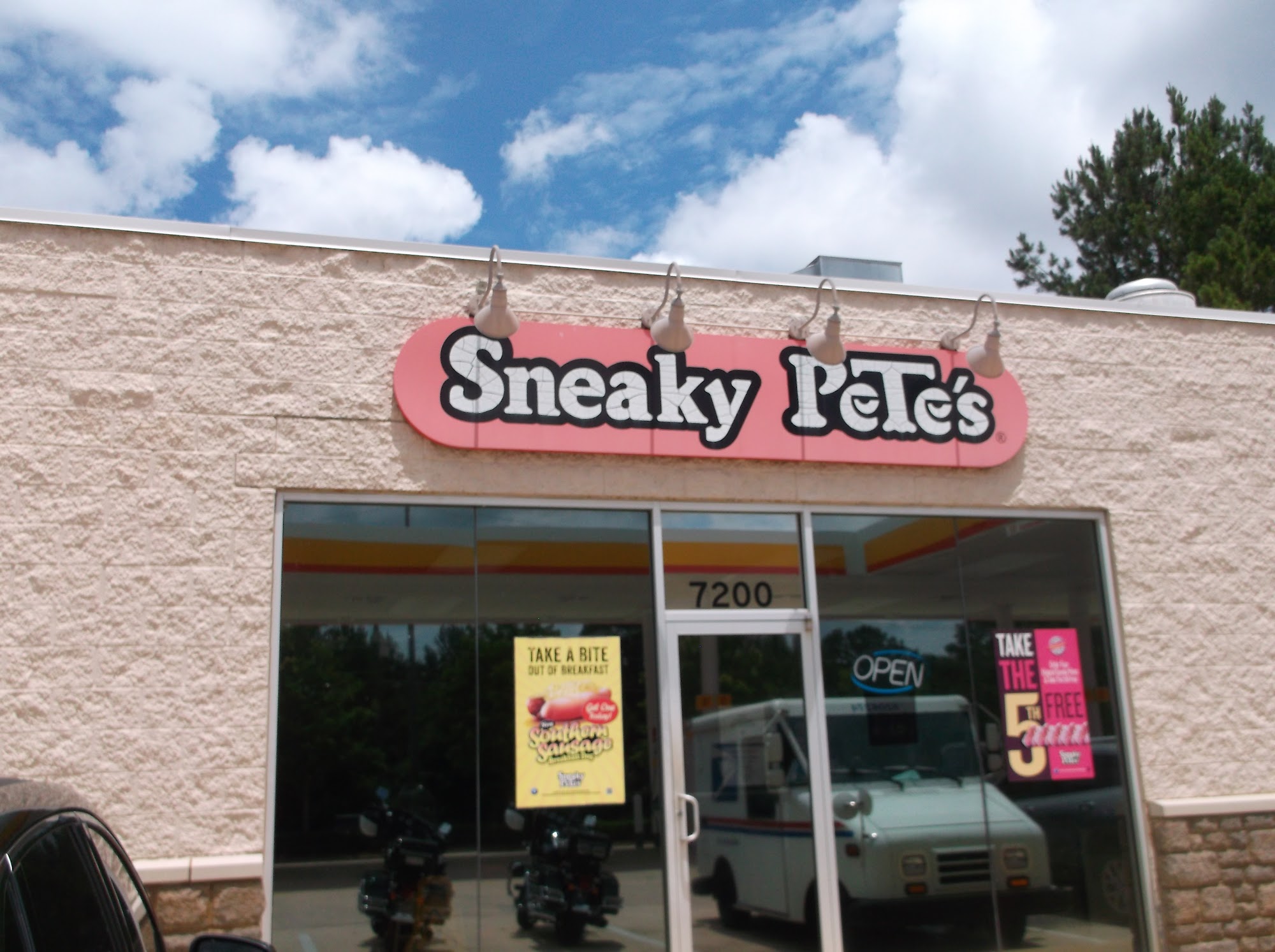 Sneaky Pete's Hotdogs