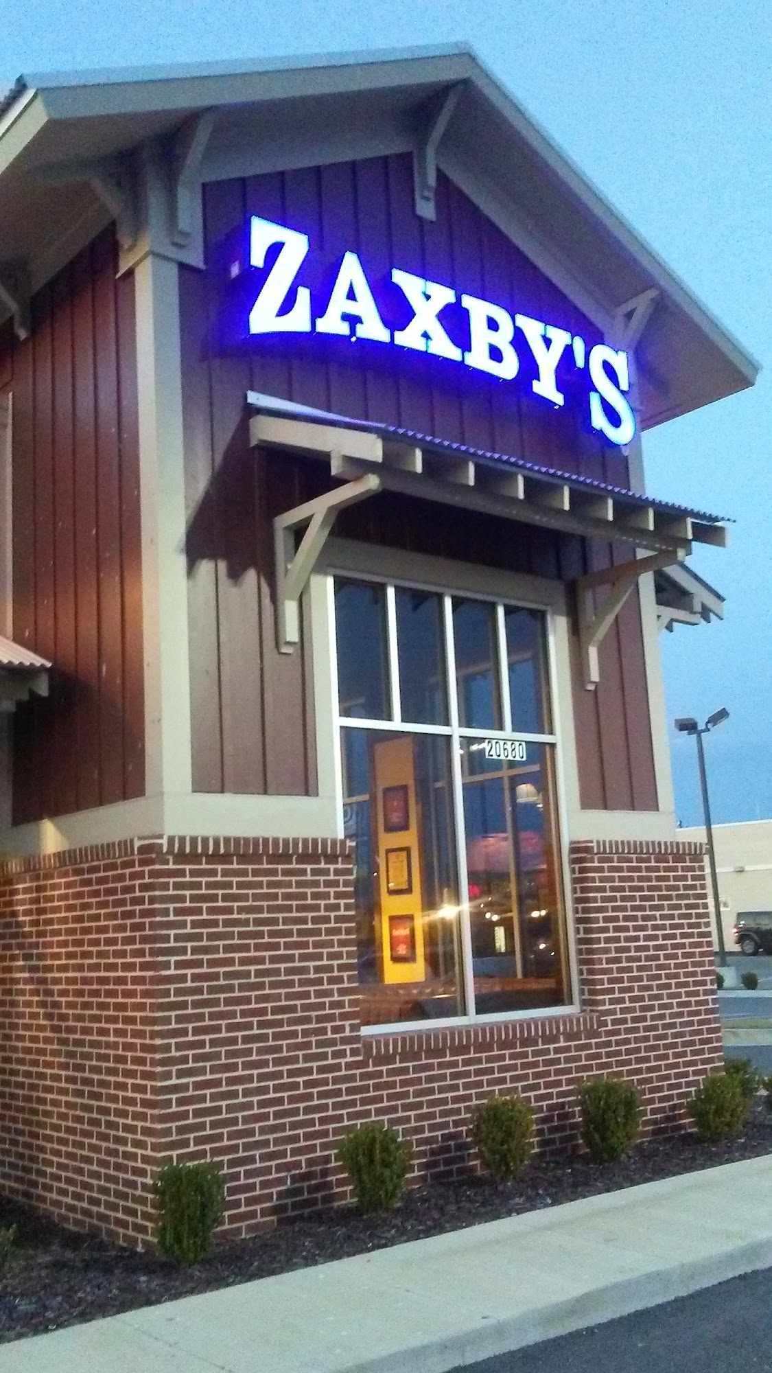 Zaxby's Chicken Fingers & Buffalo Wings 20680 I-30 Frontage Rd, Benton, AR 72019