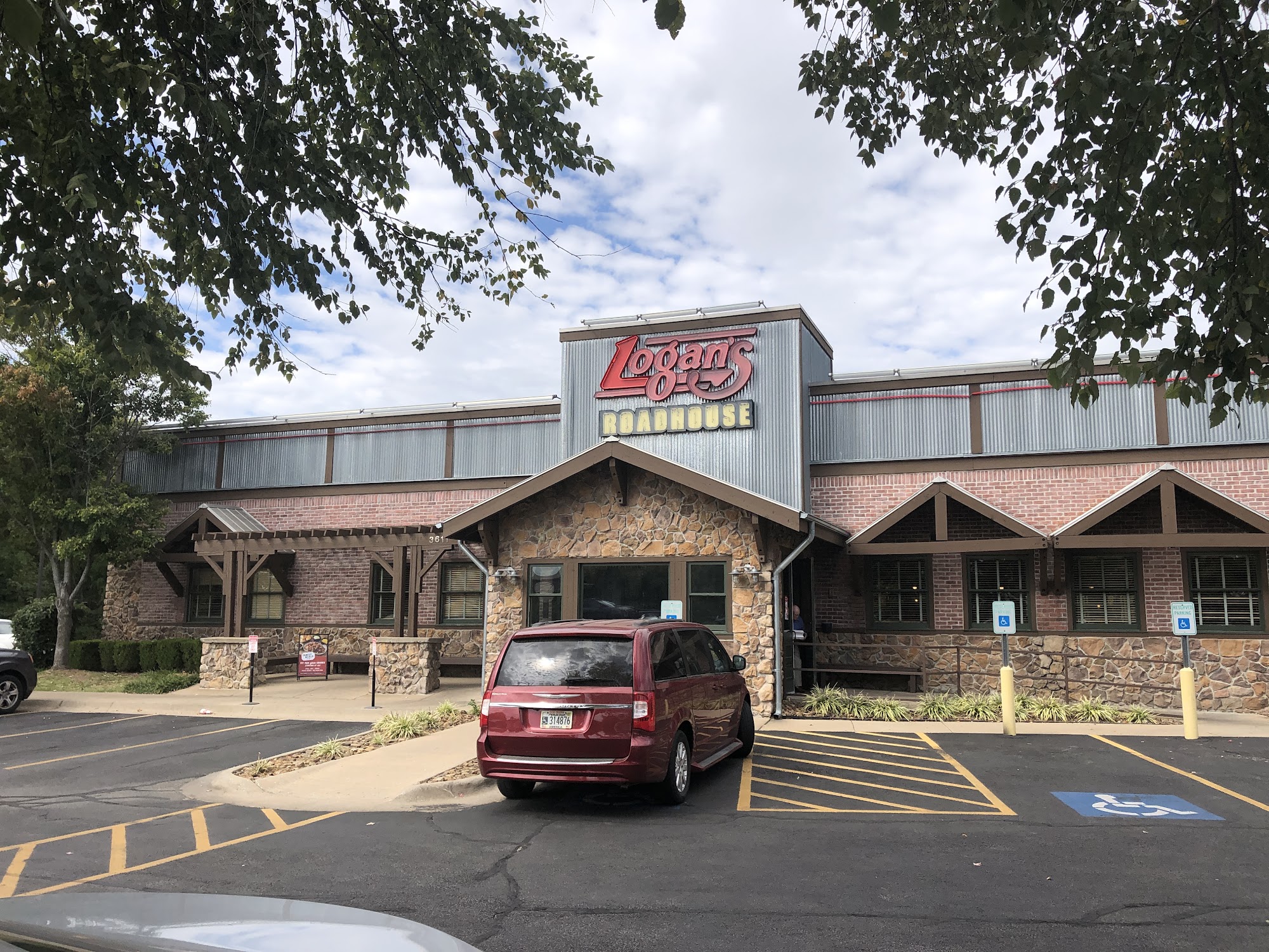 Logan's Roadhouse