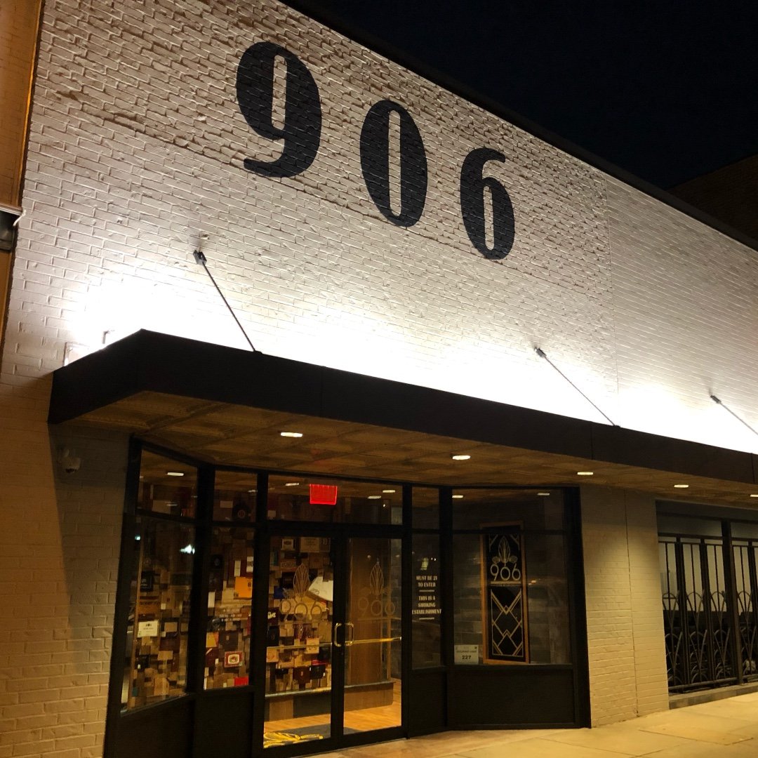 906 Cocktail and Cigar Lounge