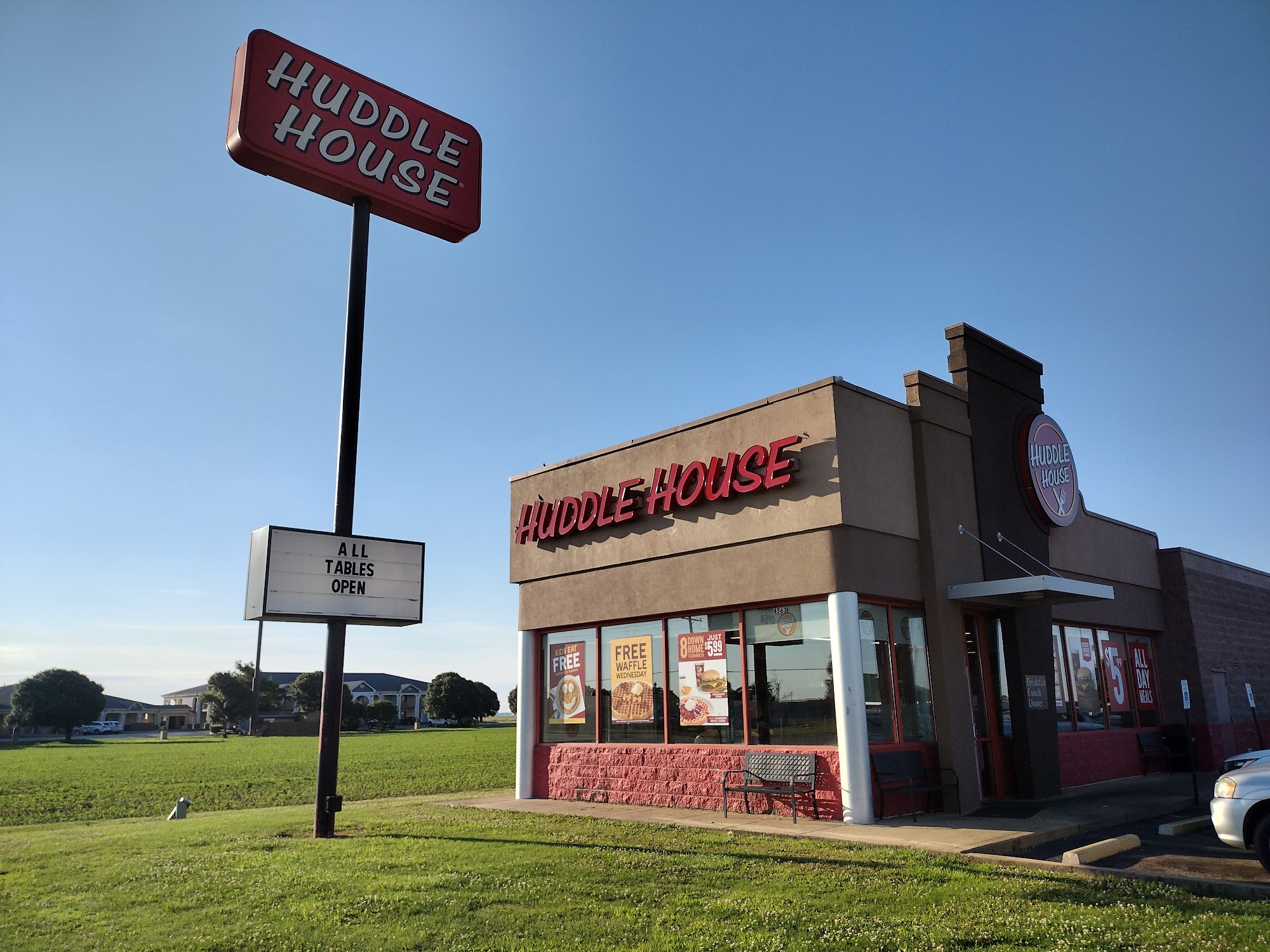 Huddle House