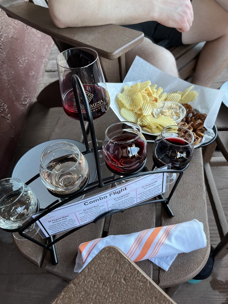 Cove Mesa Vineyard Winery Tasting Room
