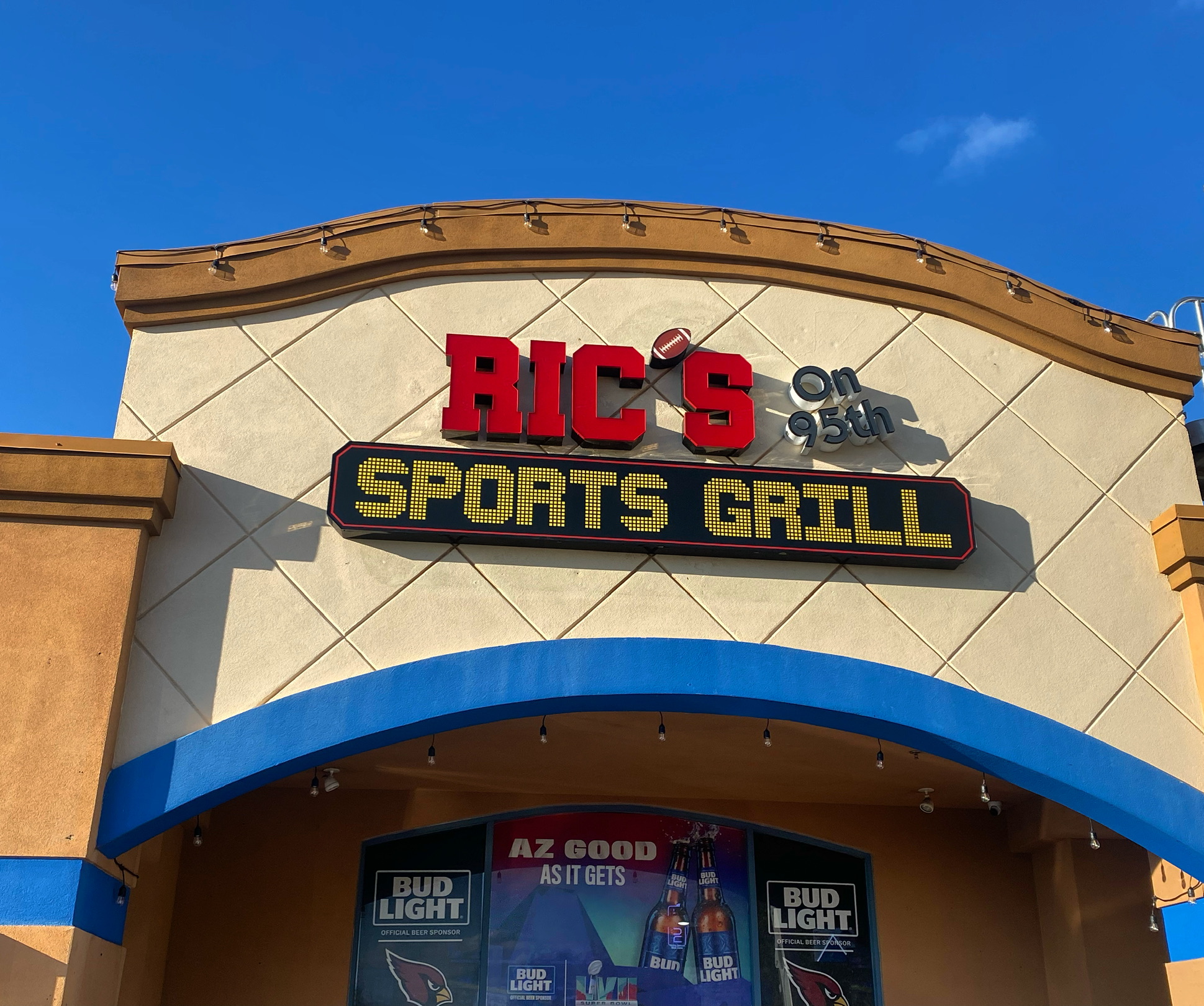 Ric’s On 95th Sports Grill