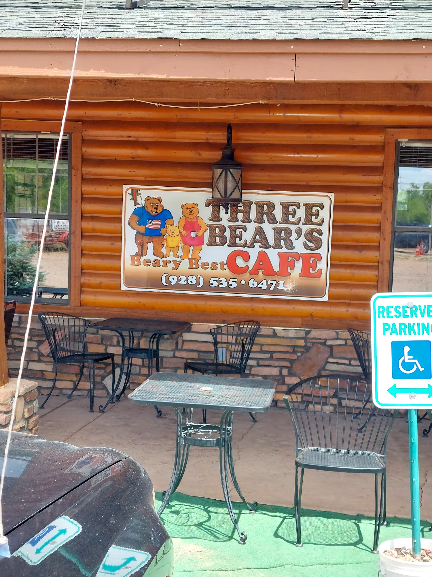 Three Bear's Cafe