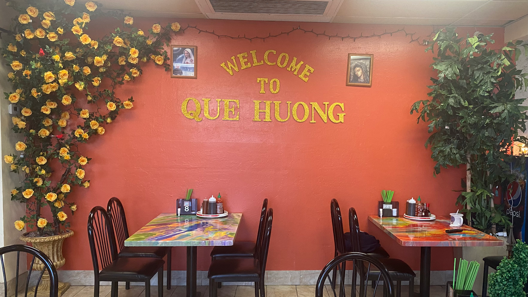 Que Huong Restaurant