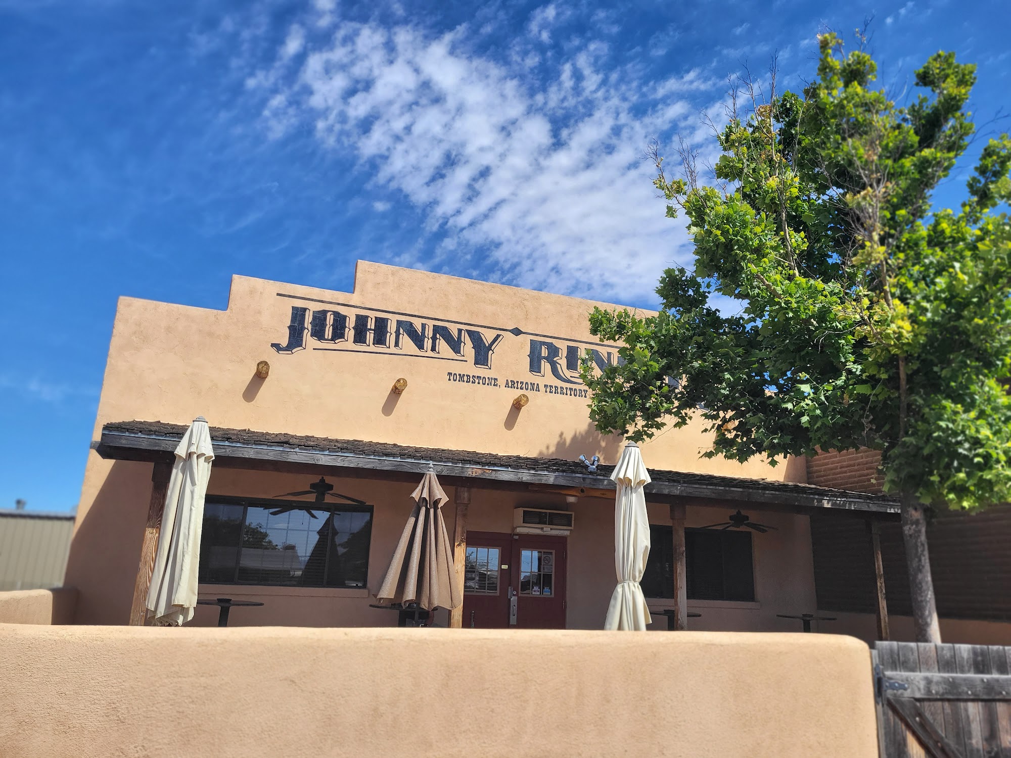 Johnny Ringo's Bar