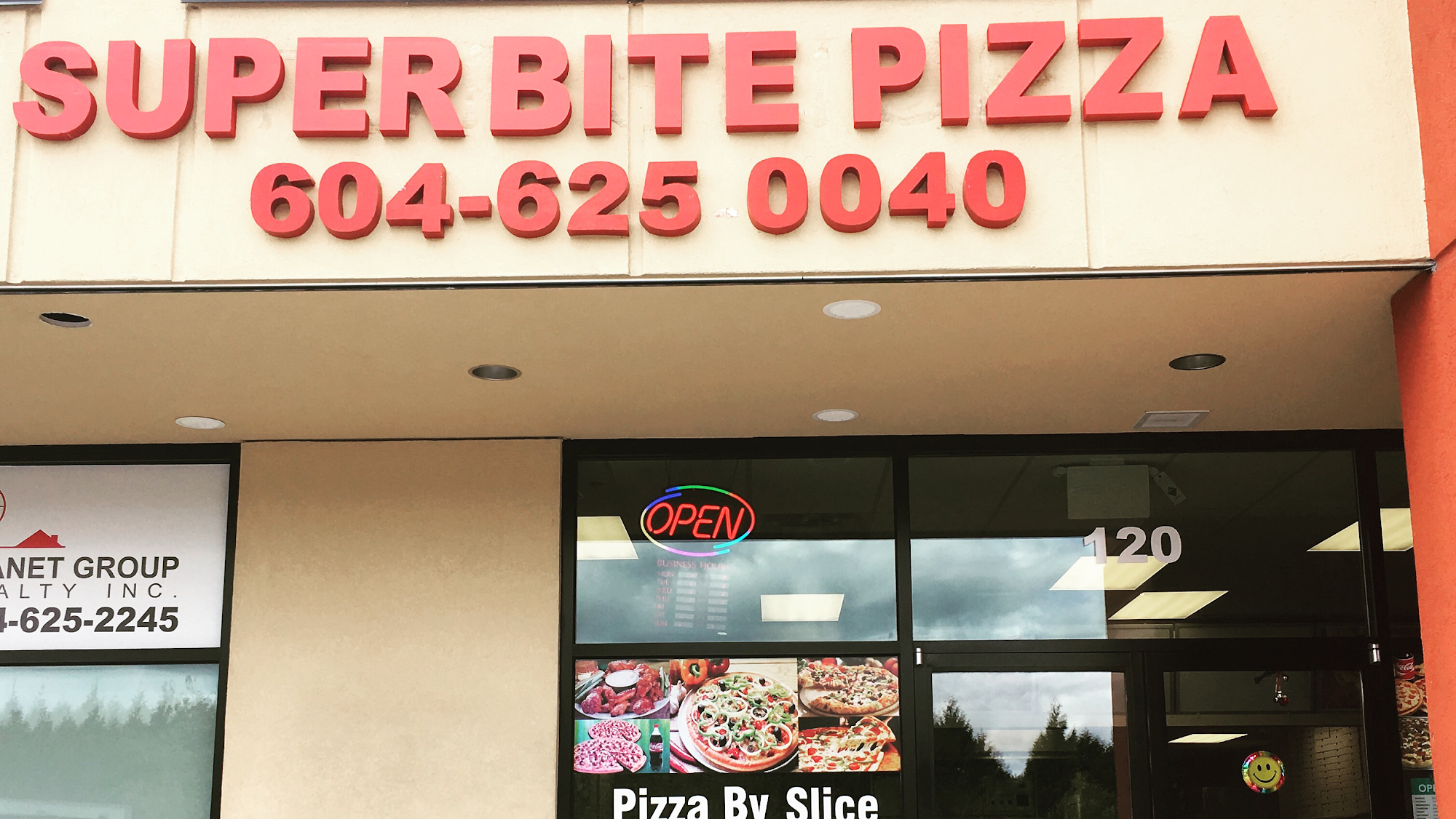 Super Bite Pizza - Abbotsford
