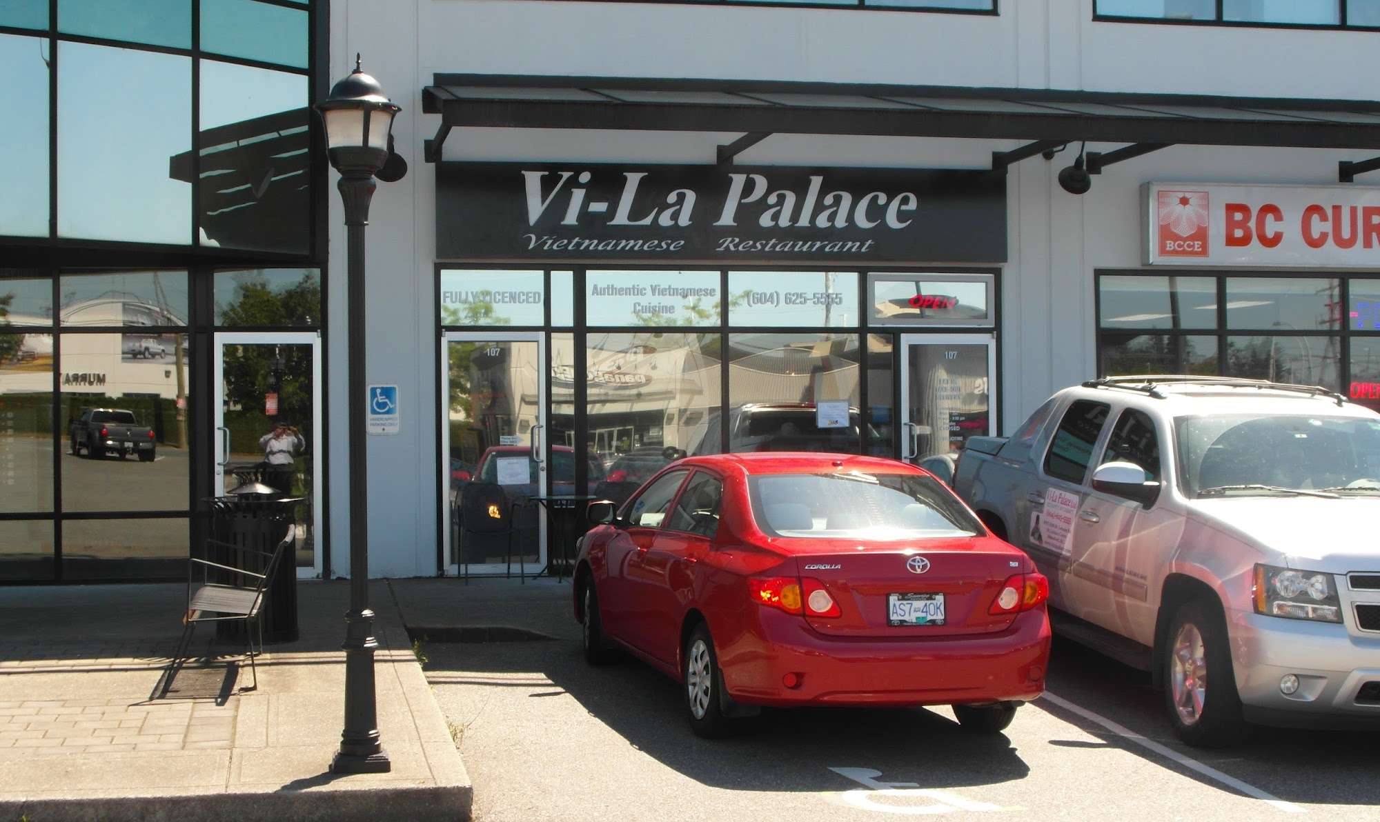 Vi-La Palace Vietnamese Restaurant Ltd