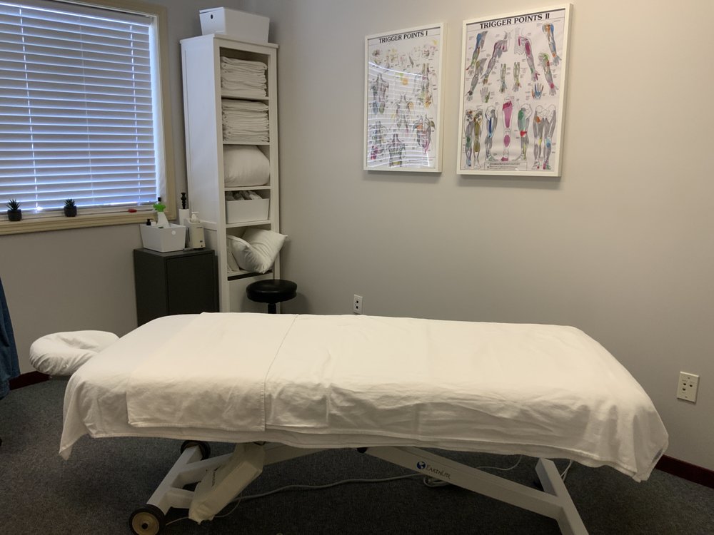 Evolution Wellness Centre - Aldergrove - Dr. Fred Meinzer & Dr. Kevin Henke & Grace Meinzer RMT 26641 Fraser Hwy, Aldergrove British Columbia V4W 3L6