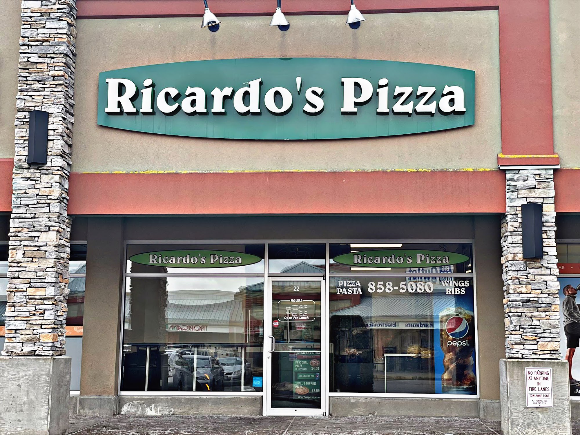 Ricardo's Pizza