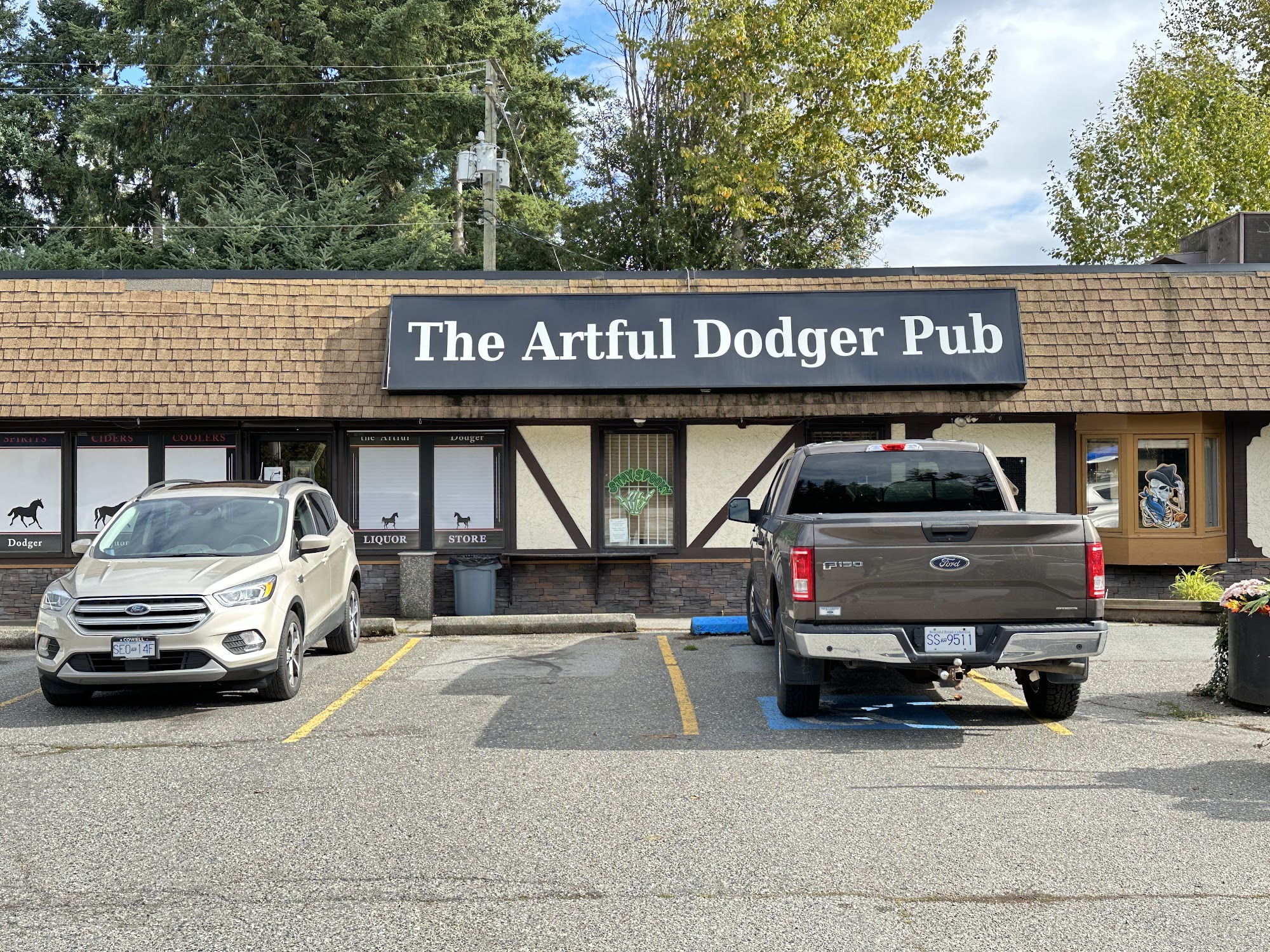 Artful Dodger Pub and Liquor Store