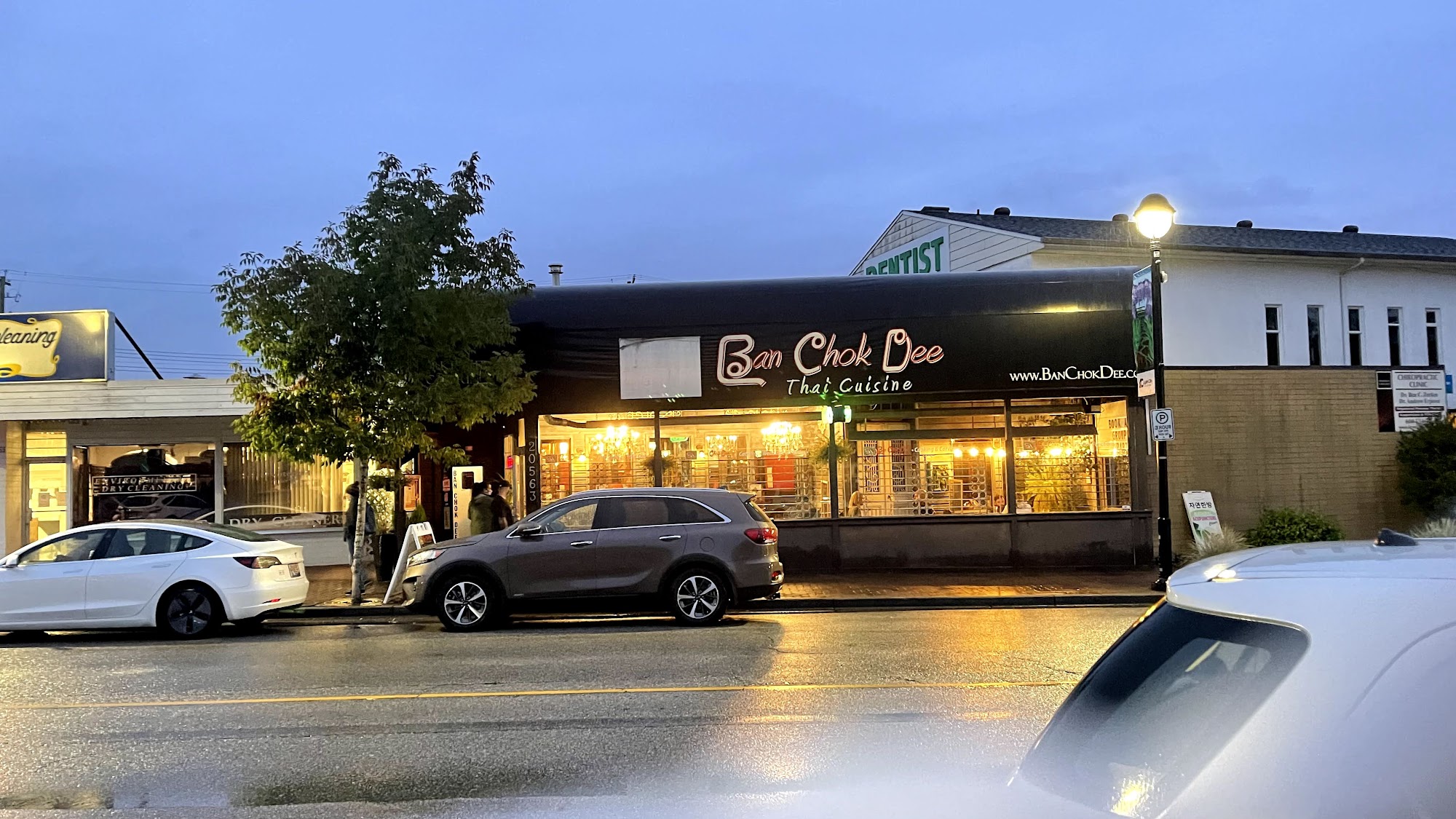 Ban Chok Dee Thai Cuisine-Langley