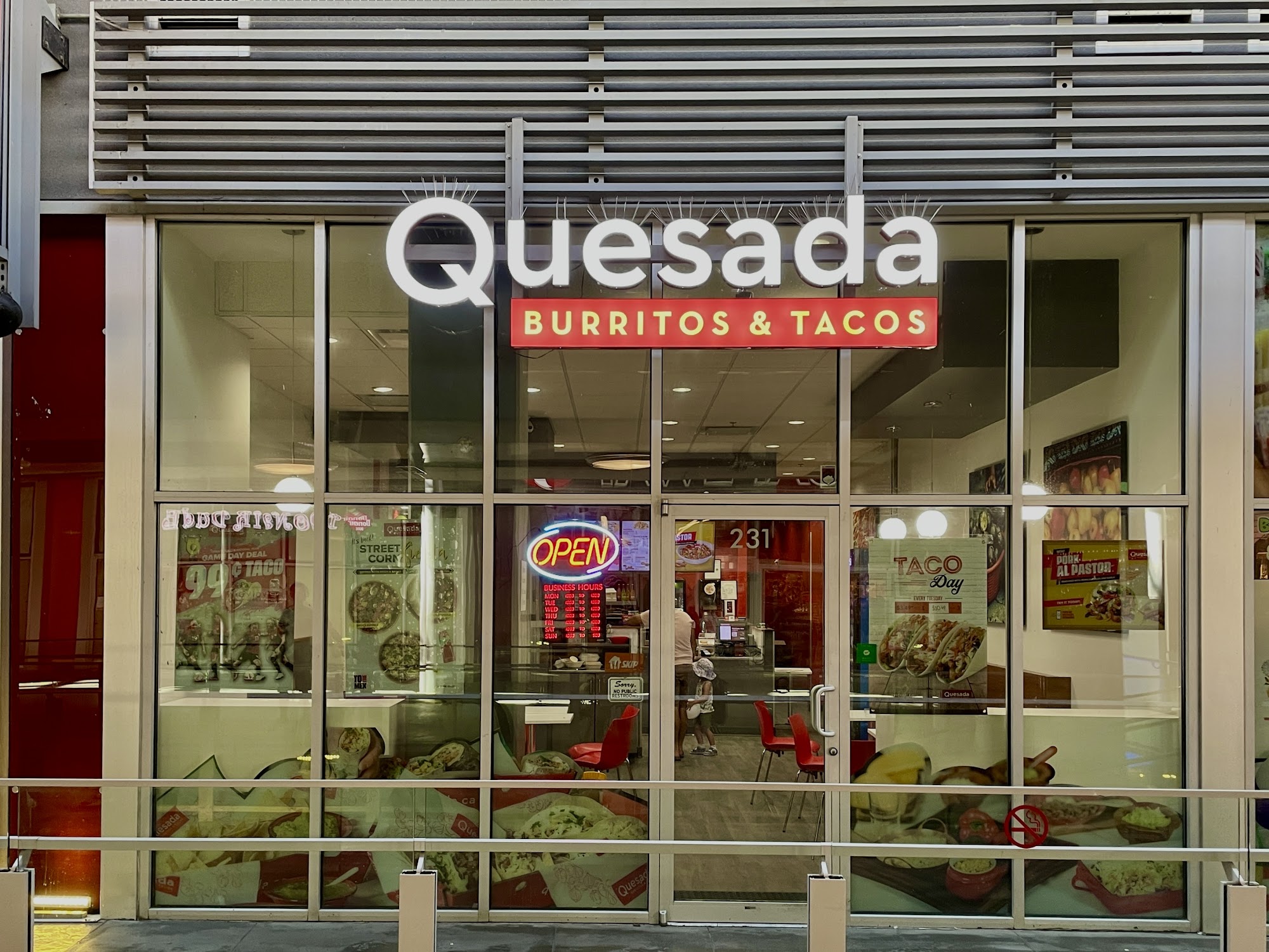 Quesada Burritos & Tacos