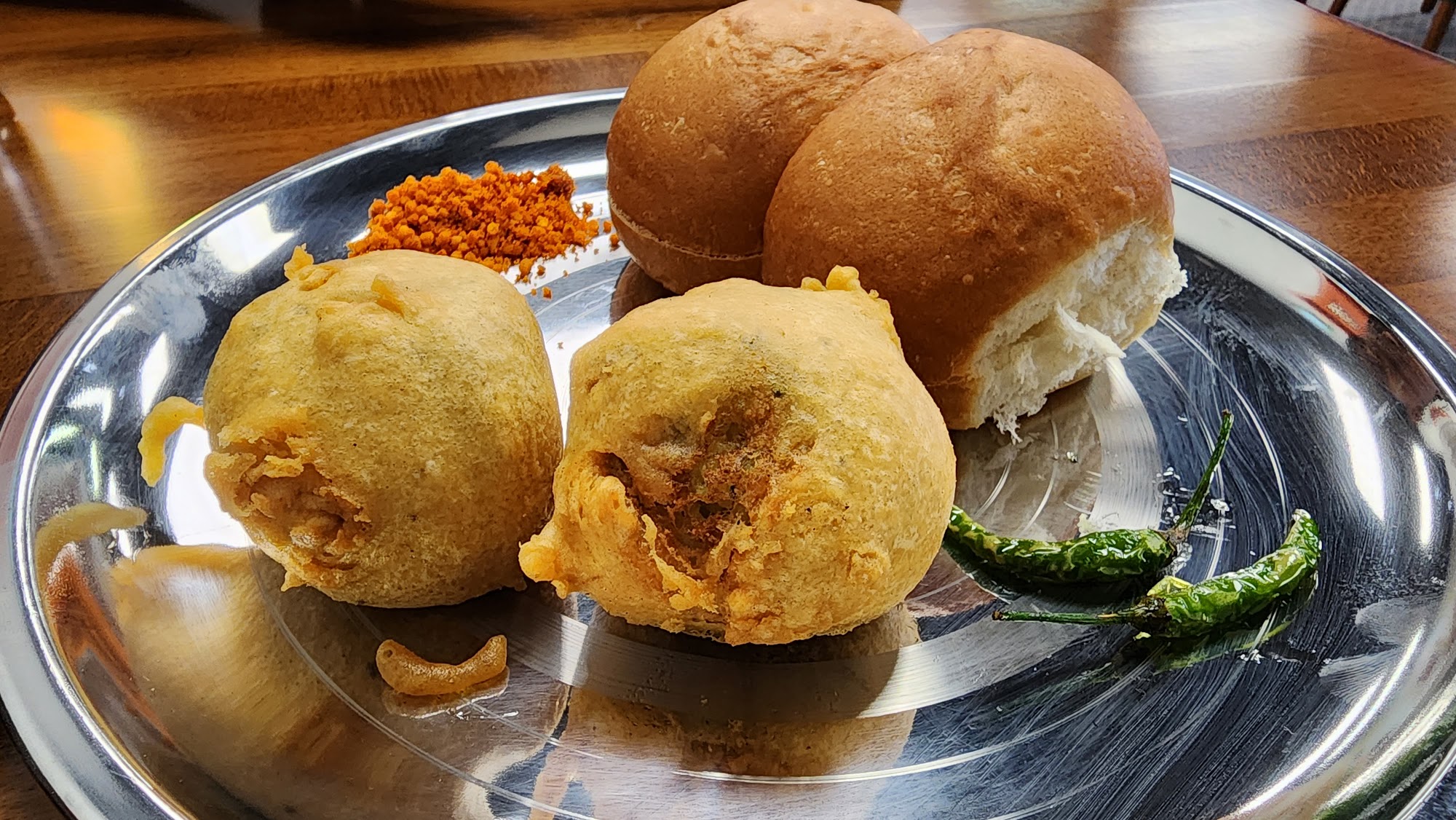 VadaPav Mirchi By Geeta