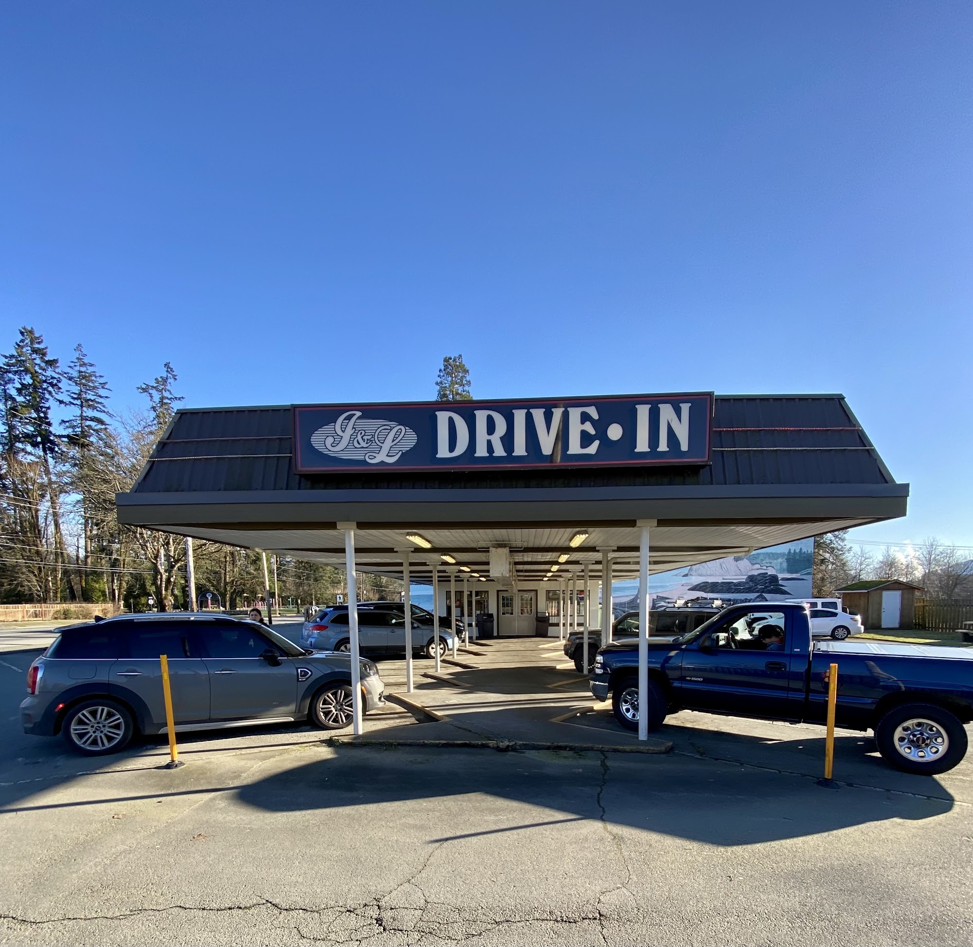 J & L Drive-In