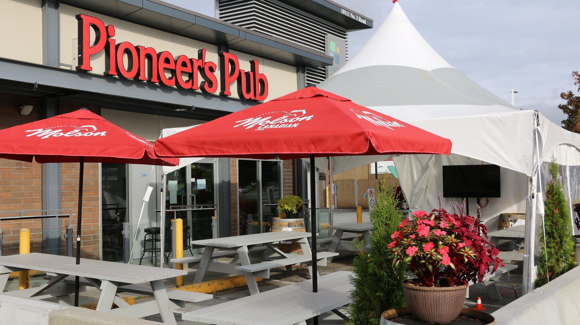 The Best Pubs in Richmond, BC - 2024 Restaurantji