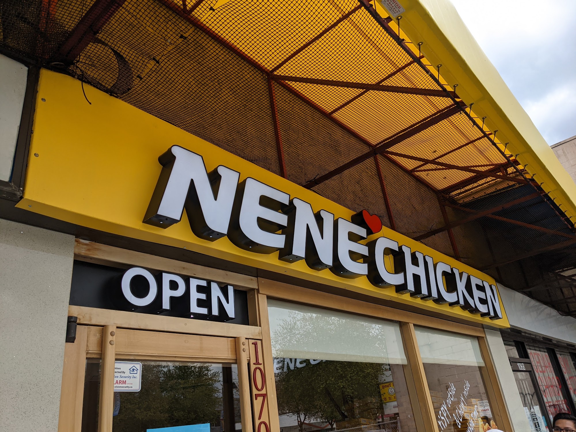 NeNe Chicken