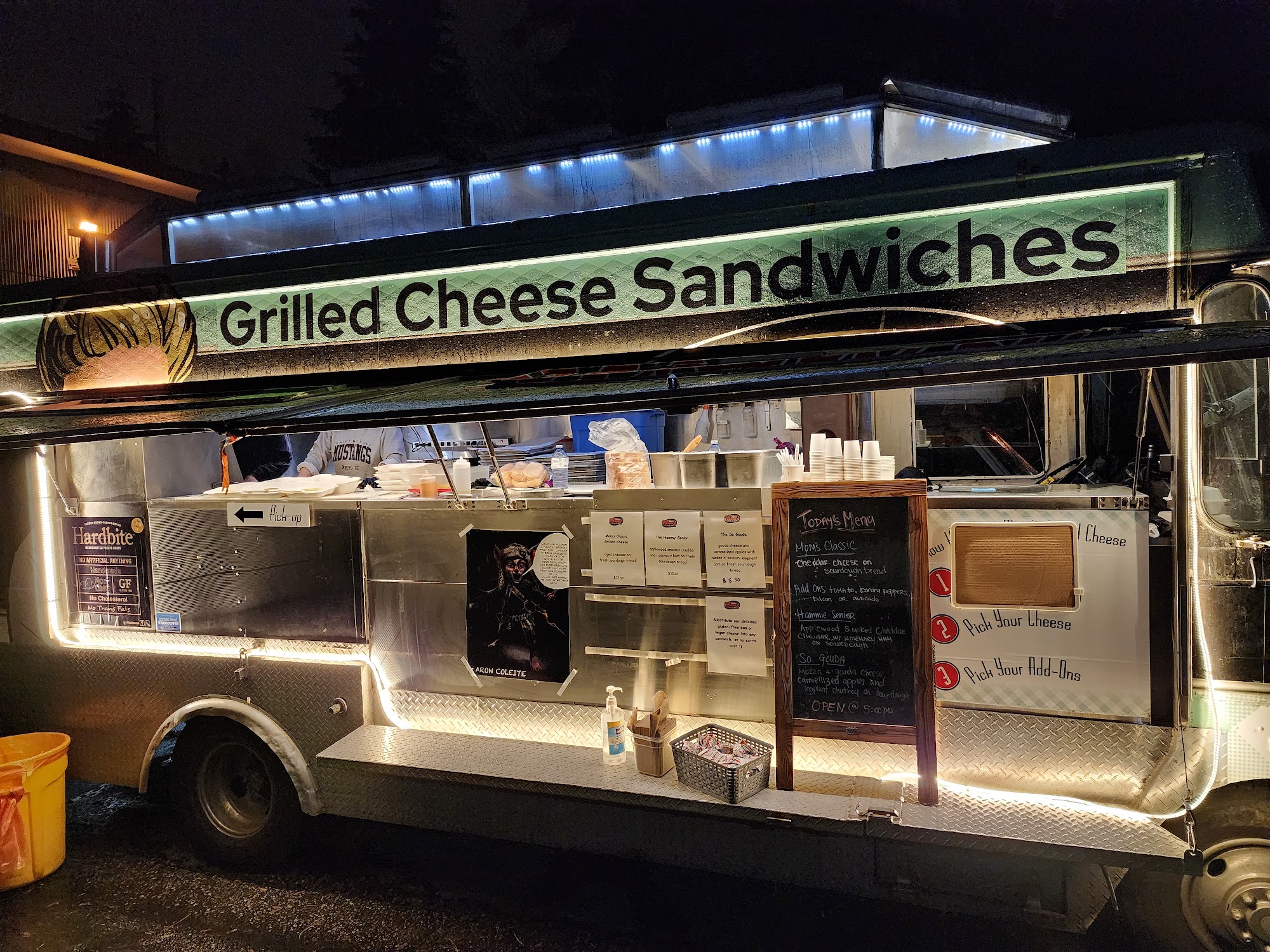Mom’s Grilled Cheese Truck, Vancouver Menu, Reviews (79), Photos (43