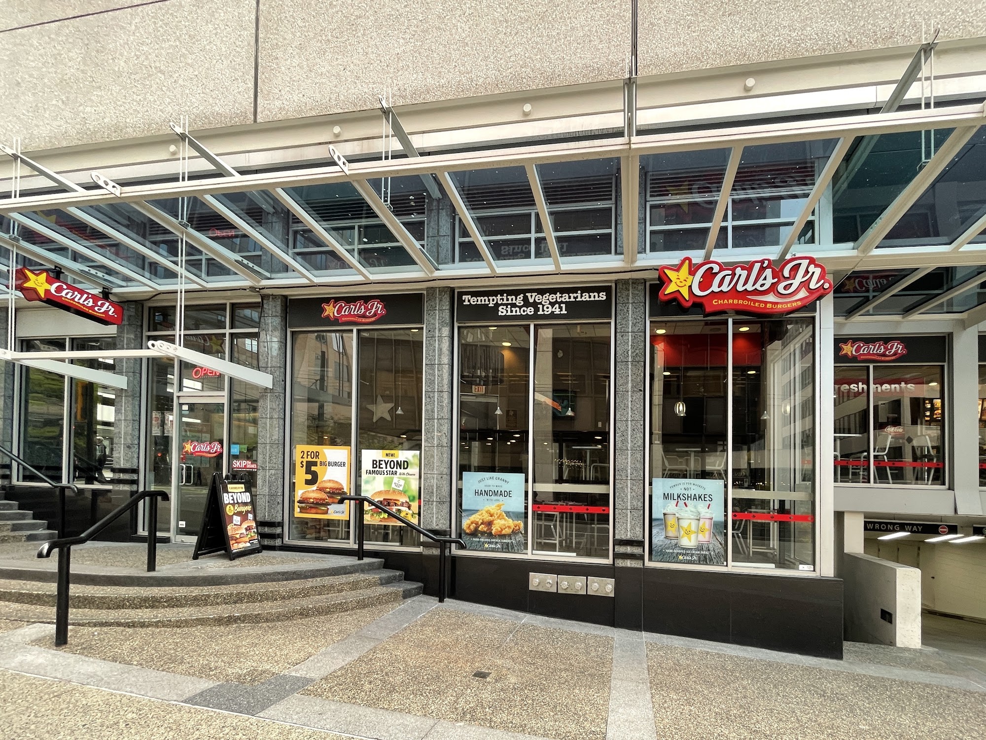 Carl's Jr, Vancouver Menu, Reviews (94), Photos (26) Restaurantji
