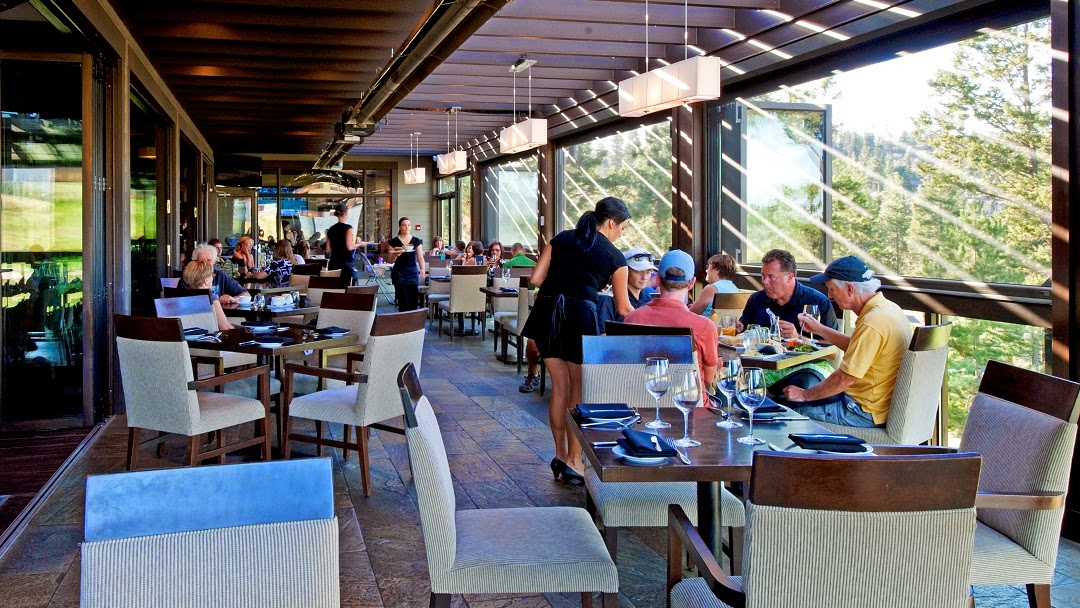 Range Lounge & Grill at Predator Ridge