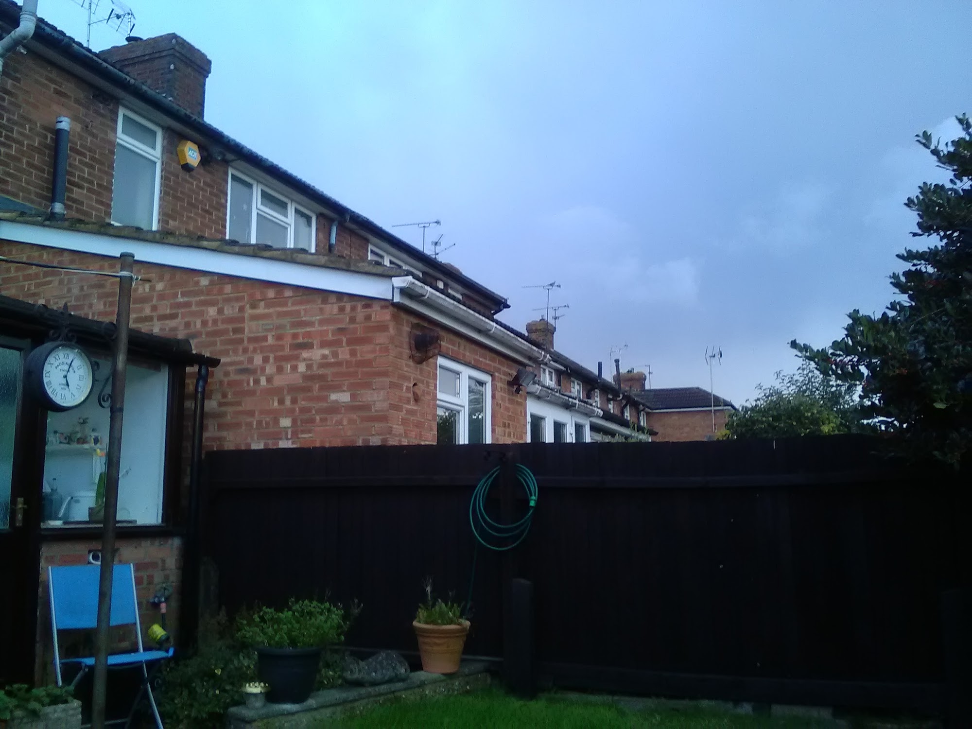 Hitchin Road Garage