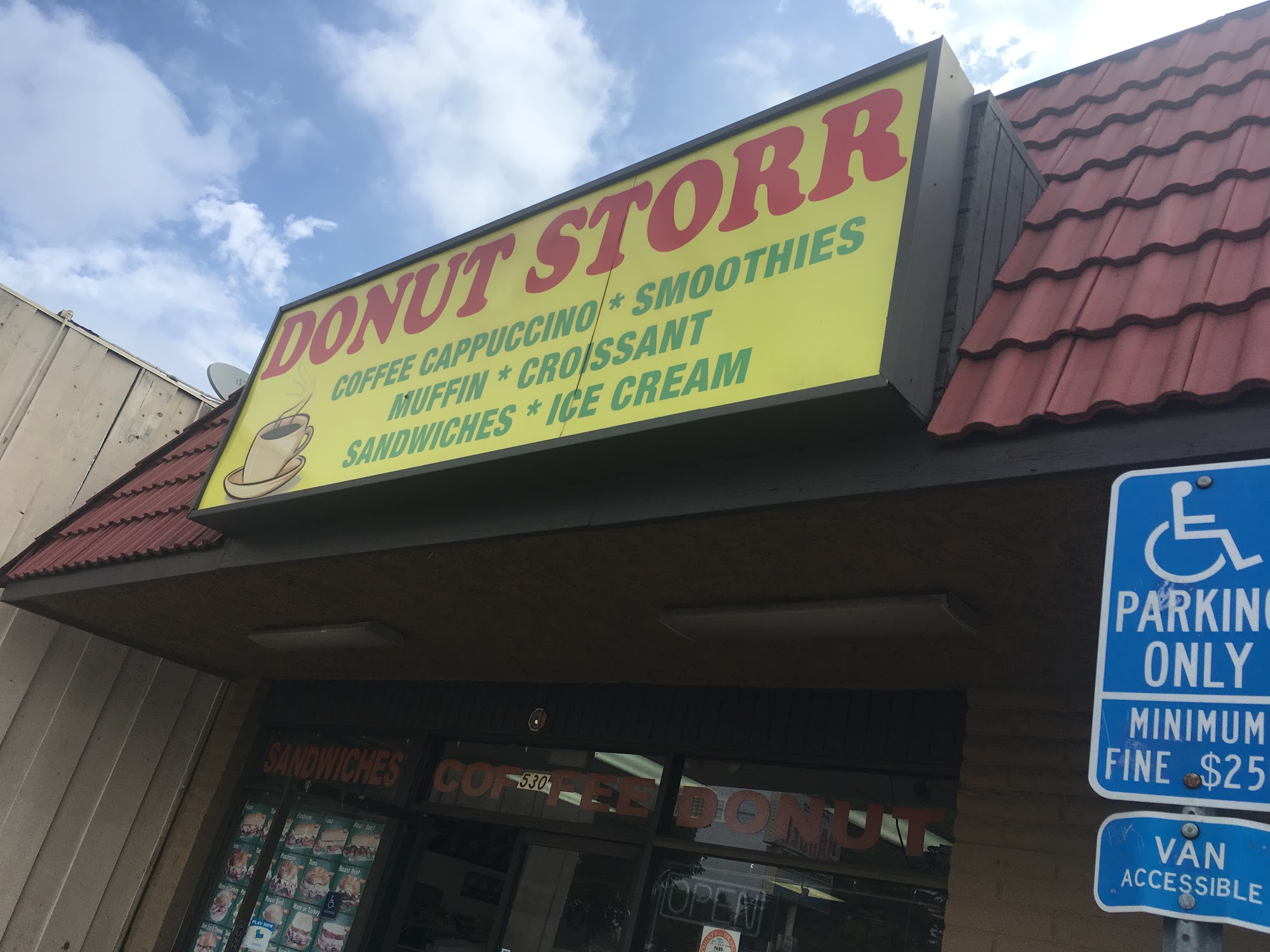 Donut Storr