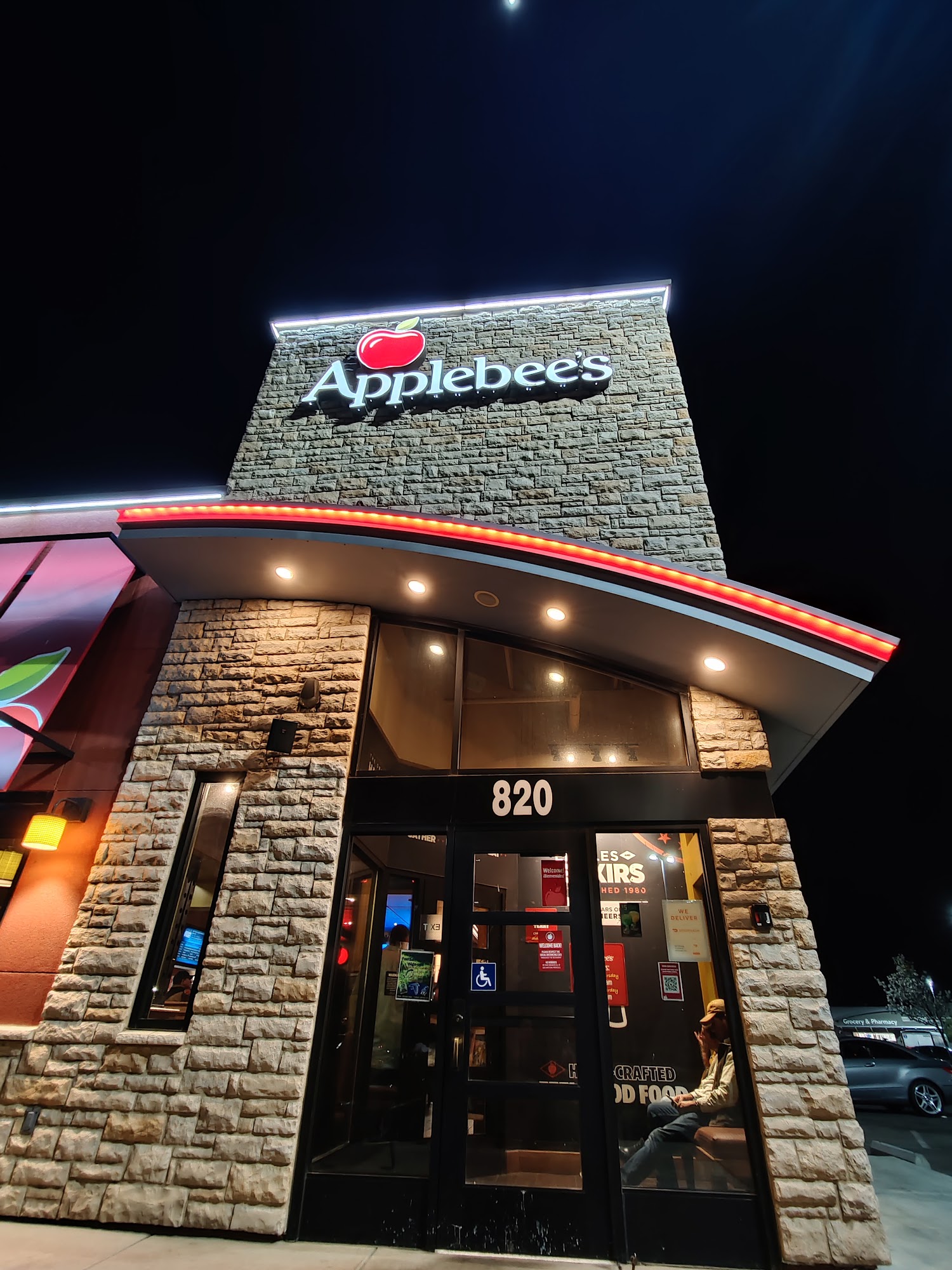 Applebee's Grill + Bar