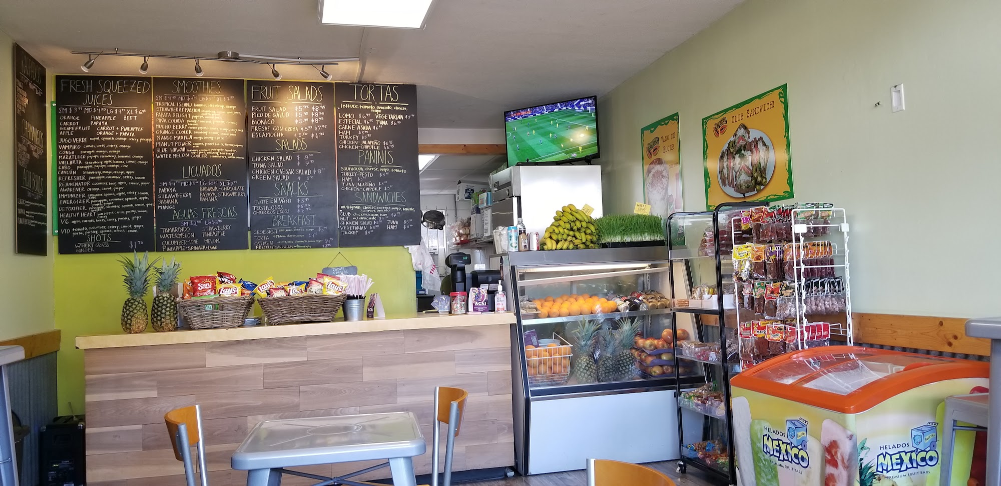 Papayas Juice Bar